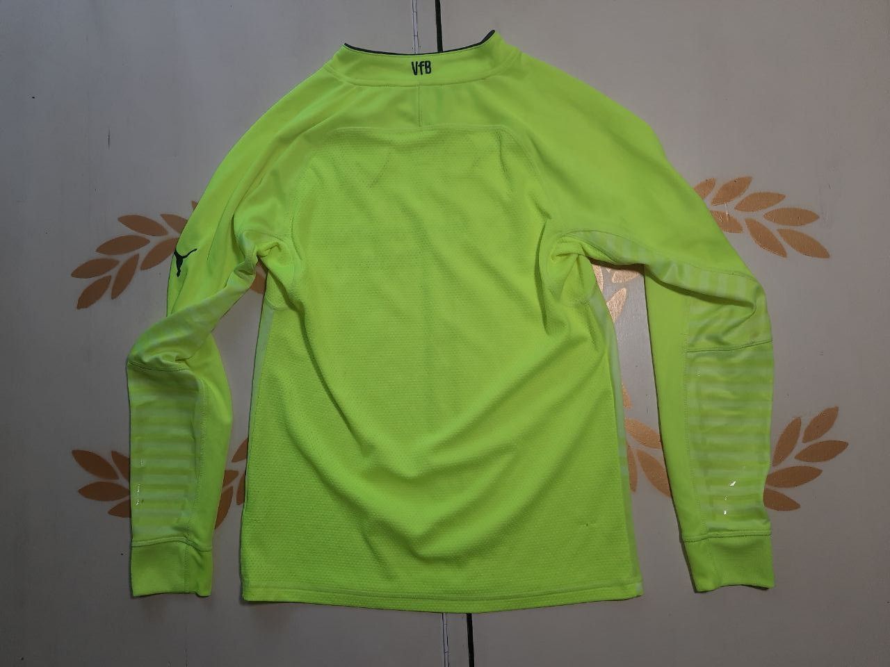 Puma Puma VfB Stuttgart Goalkeeper Jersey.2014-2015 Size US S / EU 44-46 / 1 - 10 Thumbnail