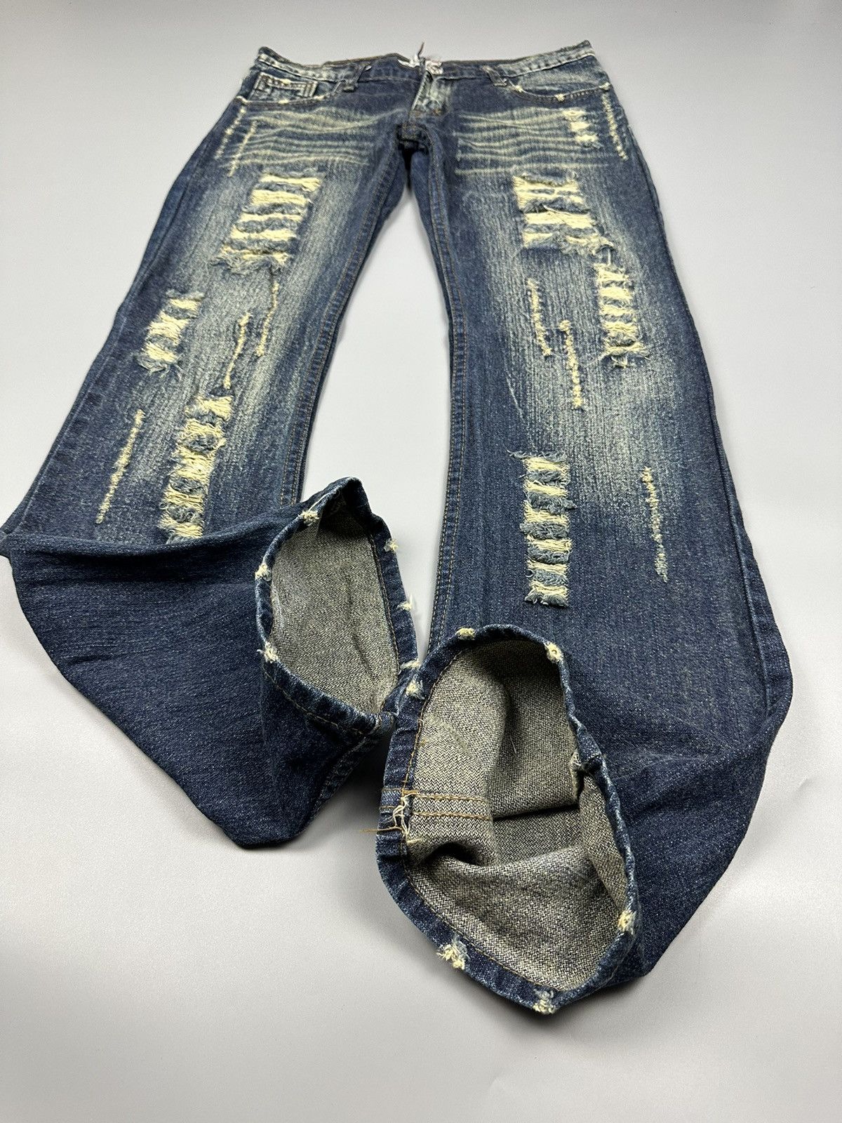 If Six Was Nine × Le Grande Bleu (L.G.B.) 🔥Sick Nice🔥Distressed Five Star Dragon Flared Jeans Size US 32 / EU 48 - 7 Thumbnail