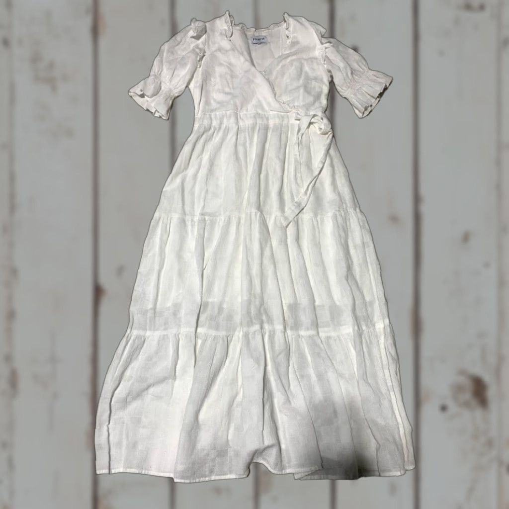 Vintage FRNCH White Midi Wrap Dress Medium User: FRNCH White Midi Wrap Dress Medium Size M / US 6-8 / IT 42-44 - 1 Thumbnail