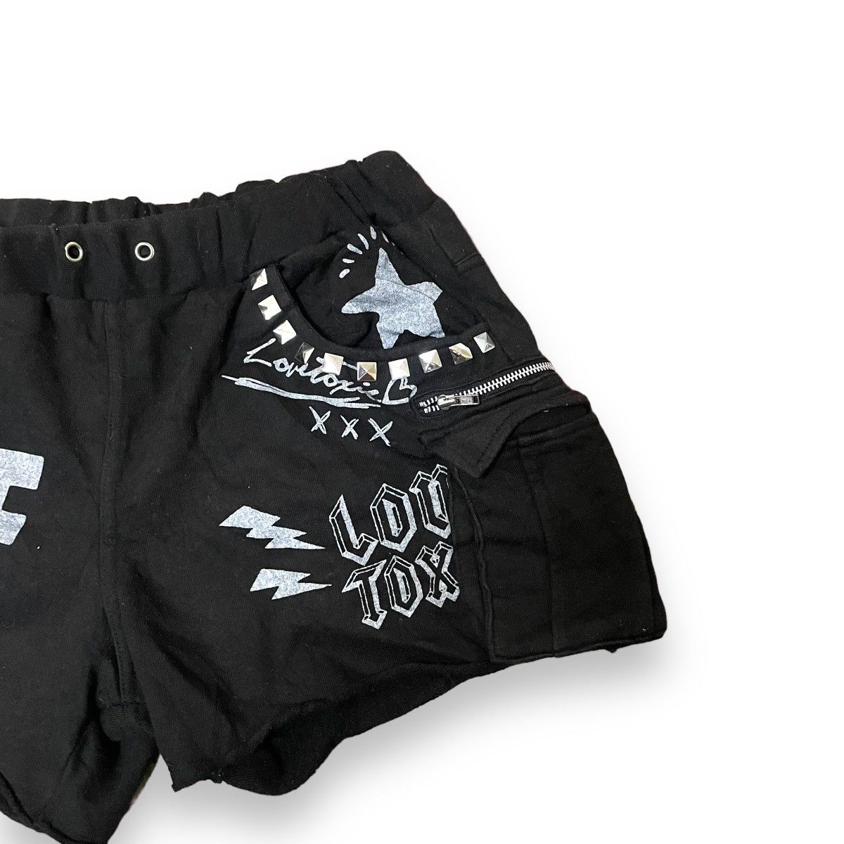 If Six Was Nine × Japanese Brand × Le Grande Bleu (L.G.B.) 🇯🇵 LOVE TOXIC PUNK GOTHIC CARGO SHORT PANTS Size 26" / US 2 / IT 38 - 5 Thumbnail