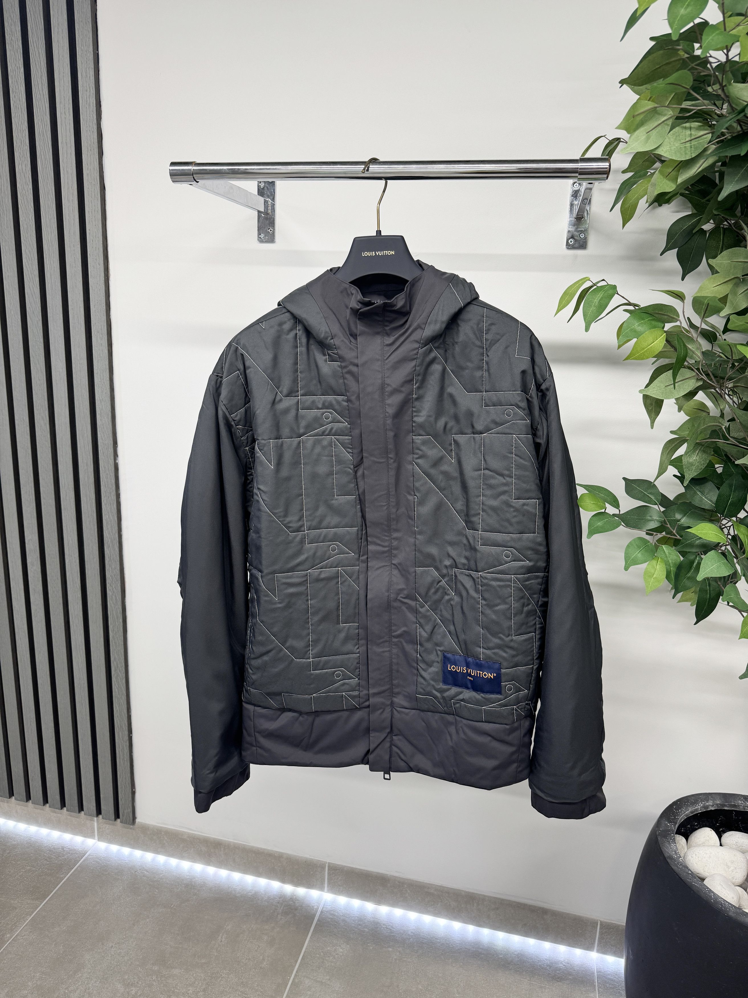Louis Vuitton Louis Vuitton 1AAT2P Bicolour Hooded Jacket RRP £2700 Size US M / EU 48-50 / 2 - 3 Thumbnail