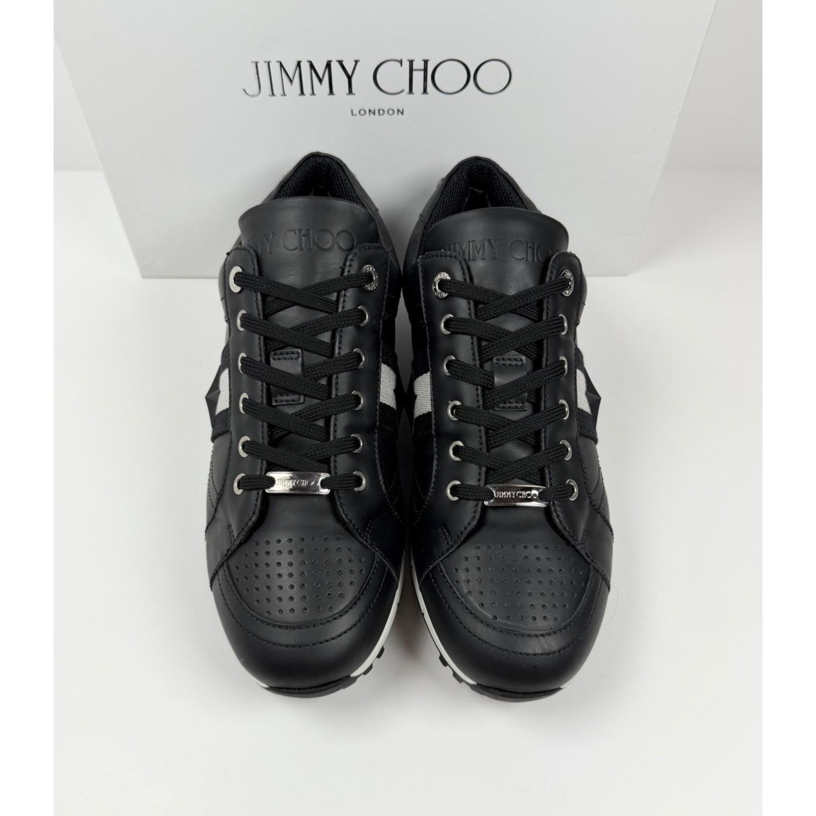 Givenchy Size 11.5 - Givenchy Leather Star Studded Sneakers Size US 11.5 / EU 44-45 - 4 Thumbnail