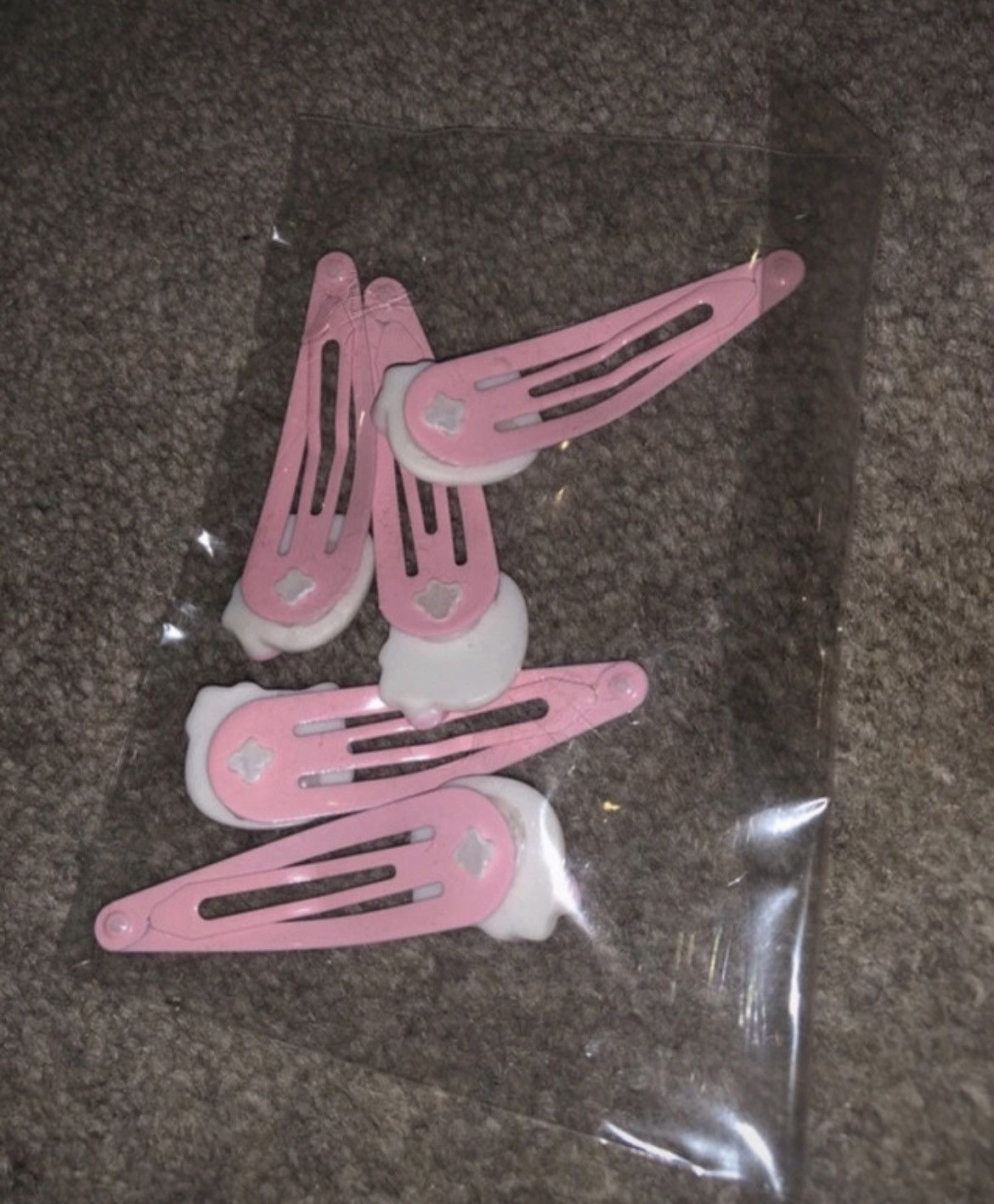 Other New Hello Kitty Hair Clips in Packaging Size ONE SIZE - 3 Thumbnail