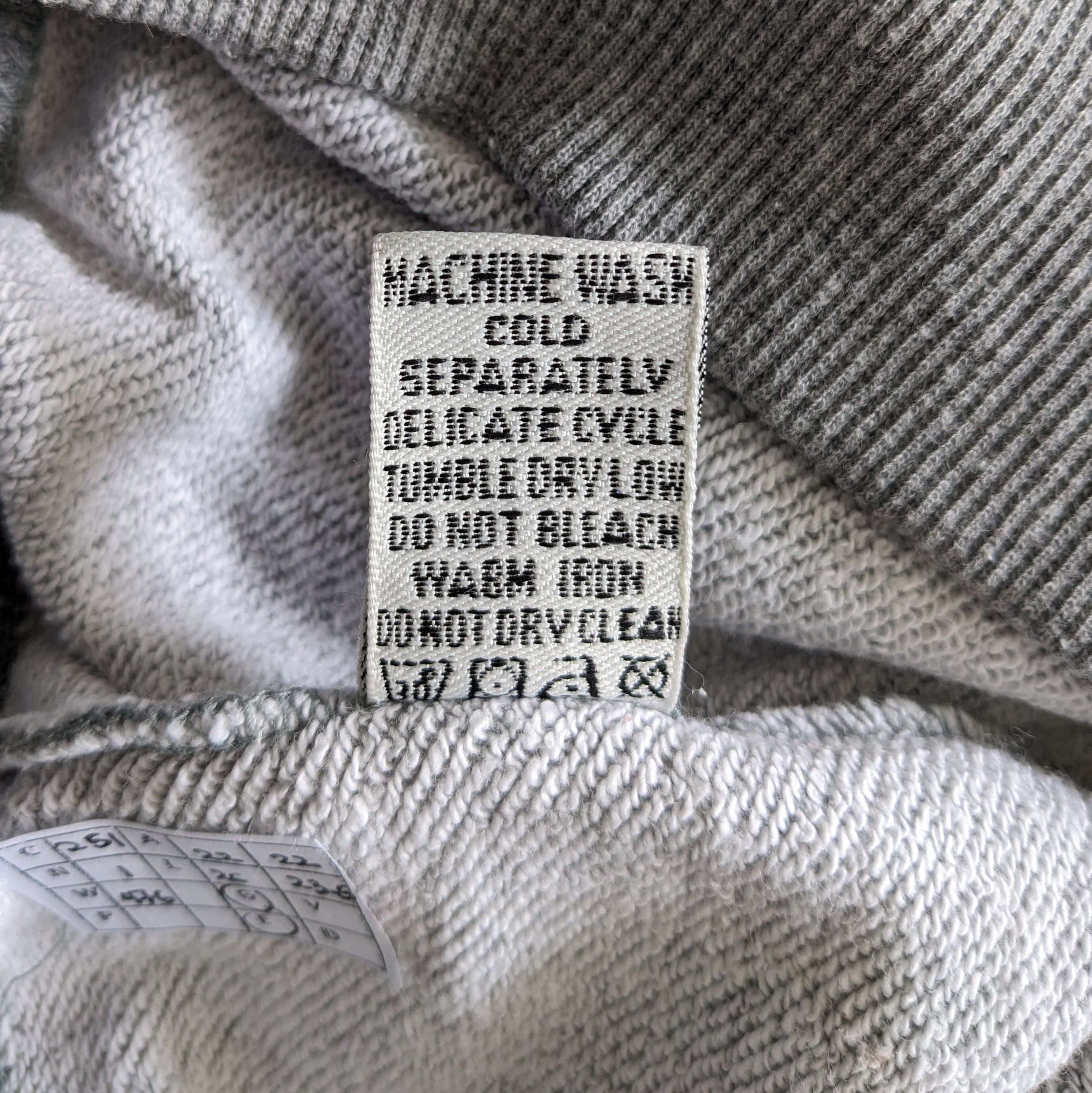 Calvin Klein Vintage Calvin Klein Jeans Sweatshirt Size US M / EU 48-50 / 2 - 9 Thumbnail
