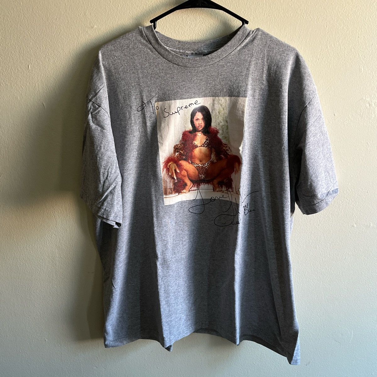 Supreme Lil Kim Signature Tee Supreme Gray Size US XL / EU 56 / 4 - 1 Thumbnail