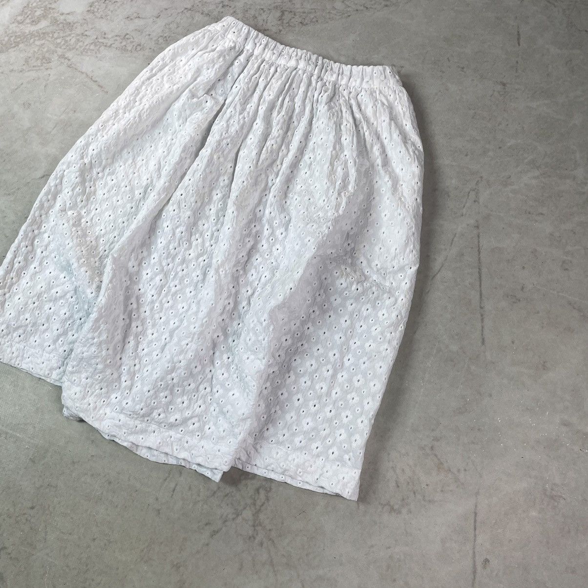 Comme des Garcons × Comme des Garcons SHIRT Comme Des Garcons Shirt Flower Textured Lace Midi Skirt Size 27" / US 4 / IT 40 - 3 Thumbnail