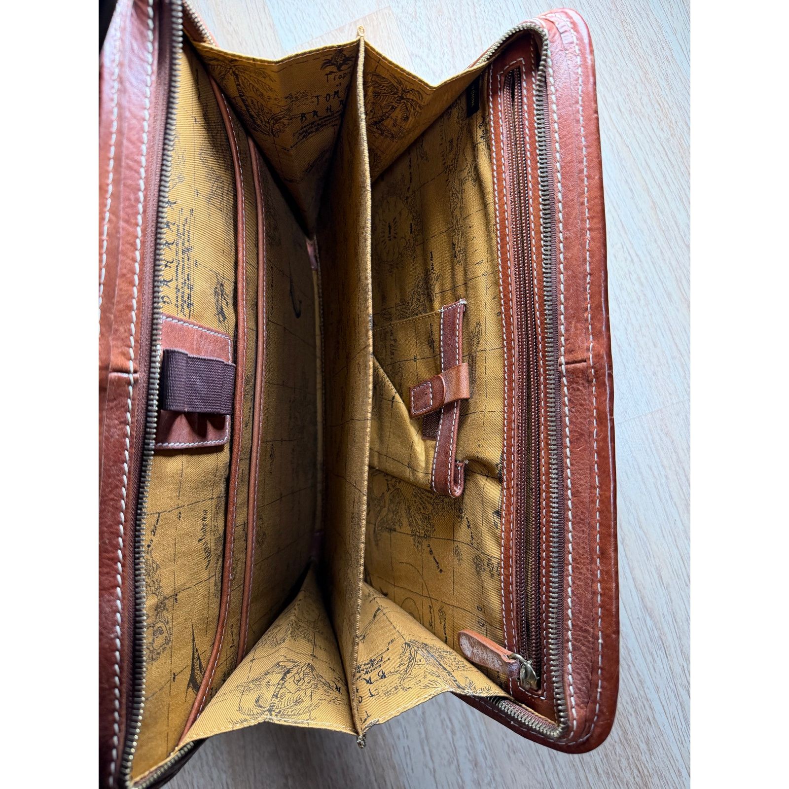 Tommy Bahama Vintage Tommy Bahama Leather/Canvas Portfolio Brief Folder Size ONE SIZE - 5 Thumbnail