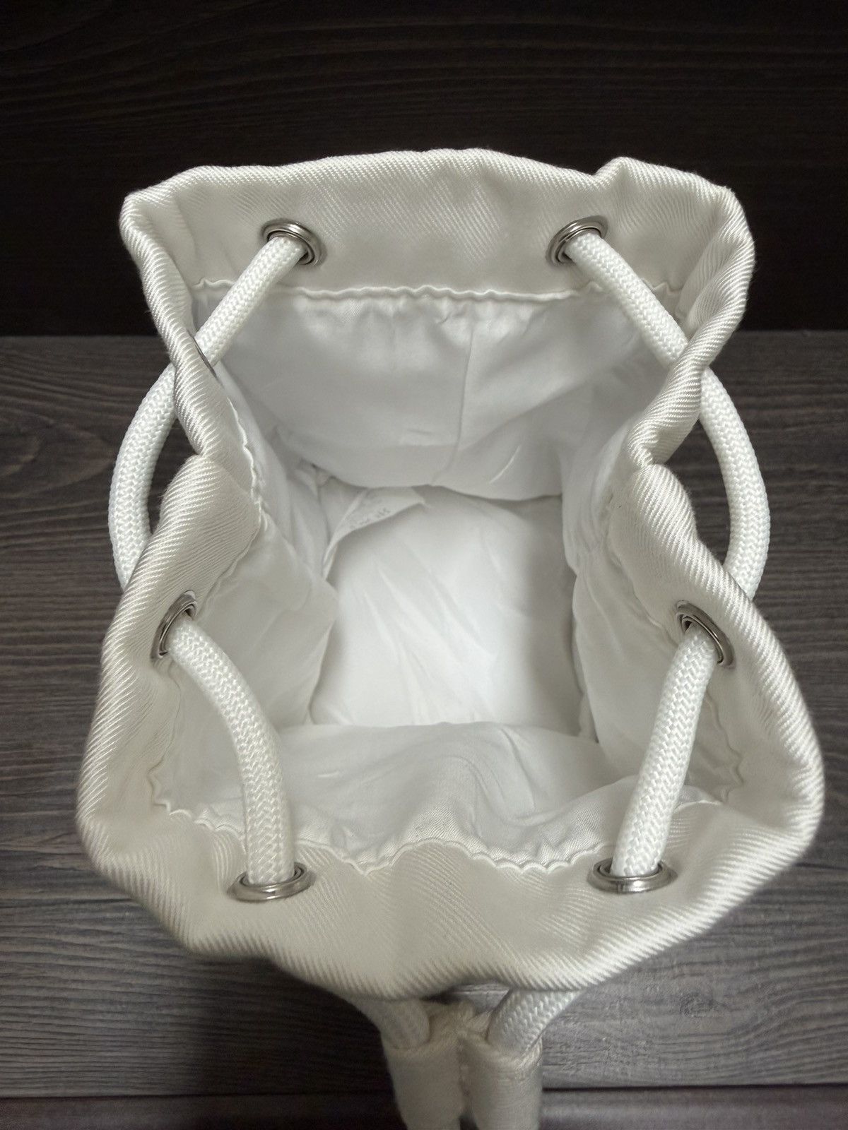 Dior Dior Beauty White Drawsting Cotton Bucket Bag Pouch Size ONE SIZE - 7 Thumbnail