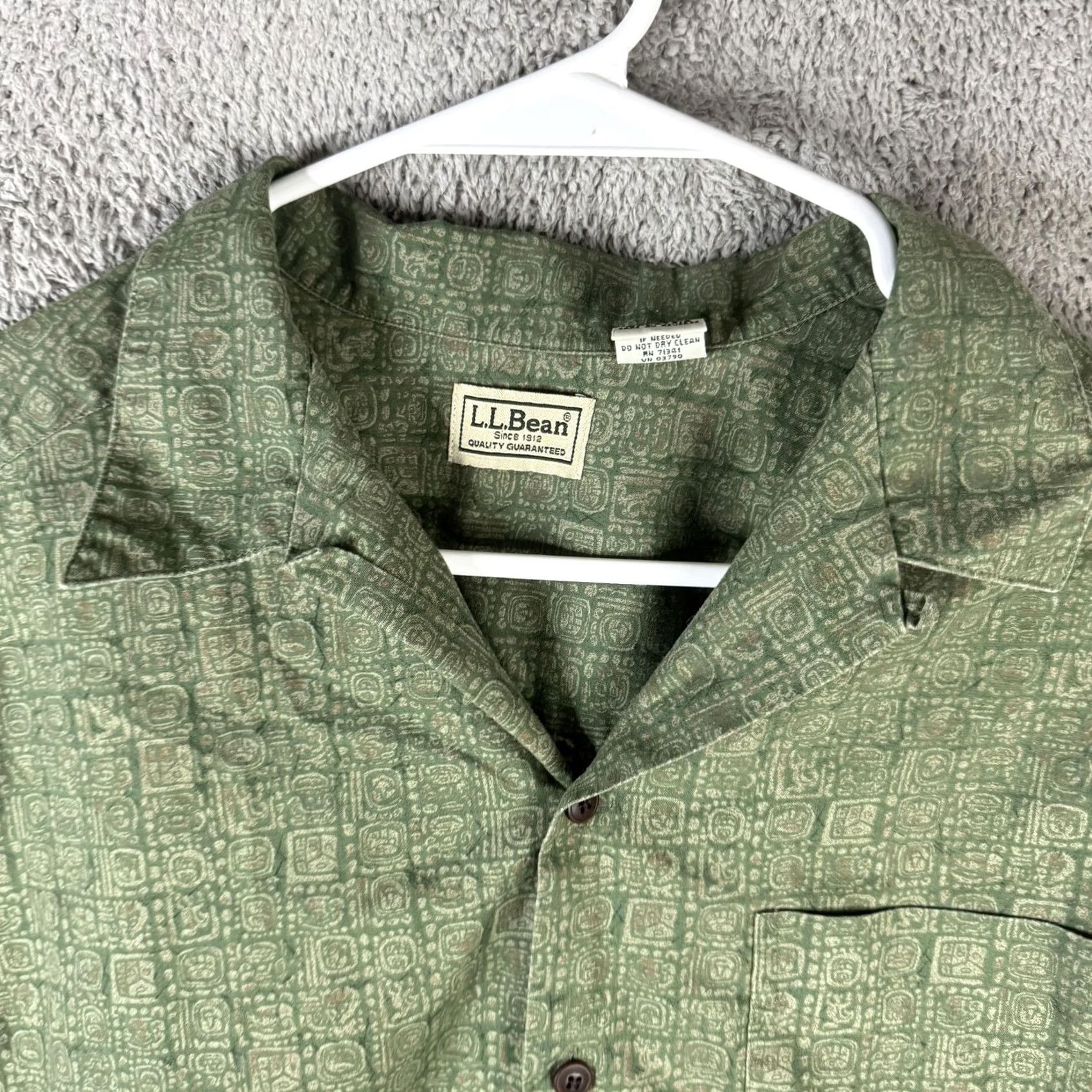Vintage L.L.Bean Shirt Mens Medium Green Geometric Cotton Short Sleeve Button Front Size US M / EU 48-50 / 2 - 5 Thumbnail