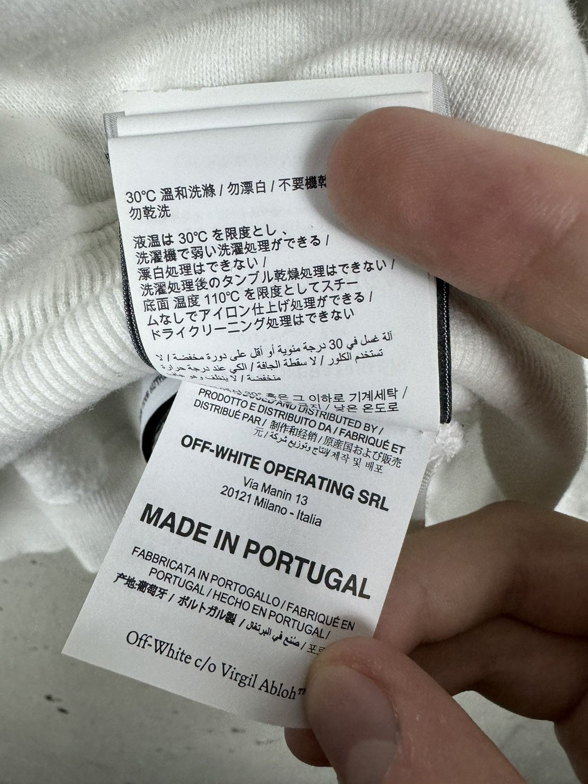 Off-White × Virgil Abloh Off-White World Caterpillar Print Hoodie - Medium Size US M / EU 48-50 / 2 - 8 Thumbnail