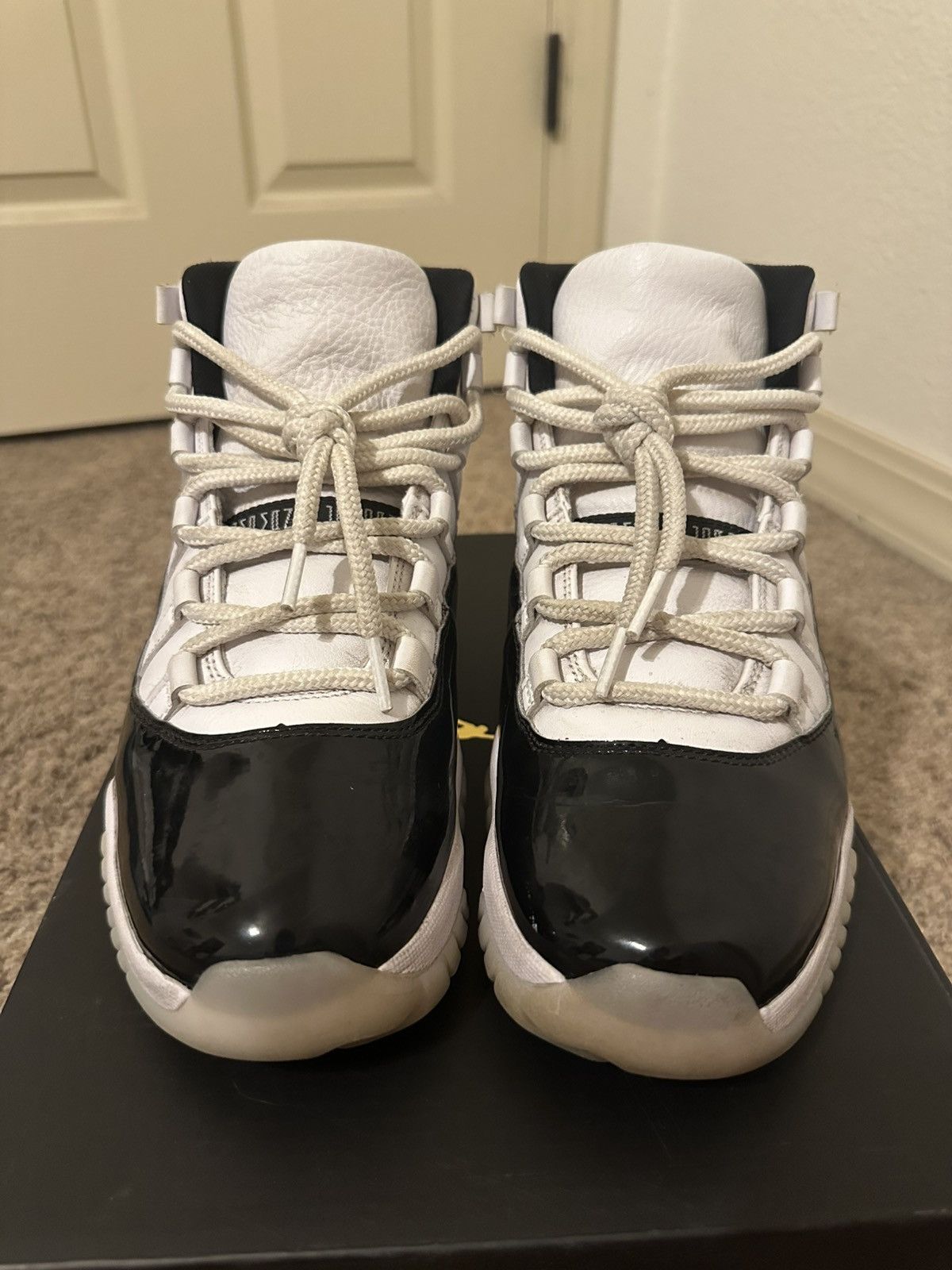 Jordan Brand Jordan 11 Gratitude Size US 10 / EU 43 - 3 Thumbnail