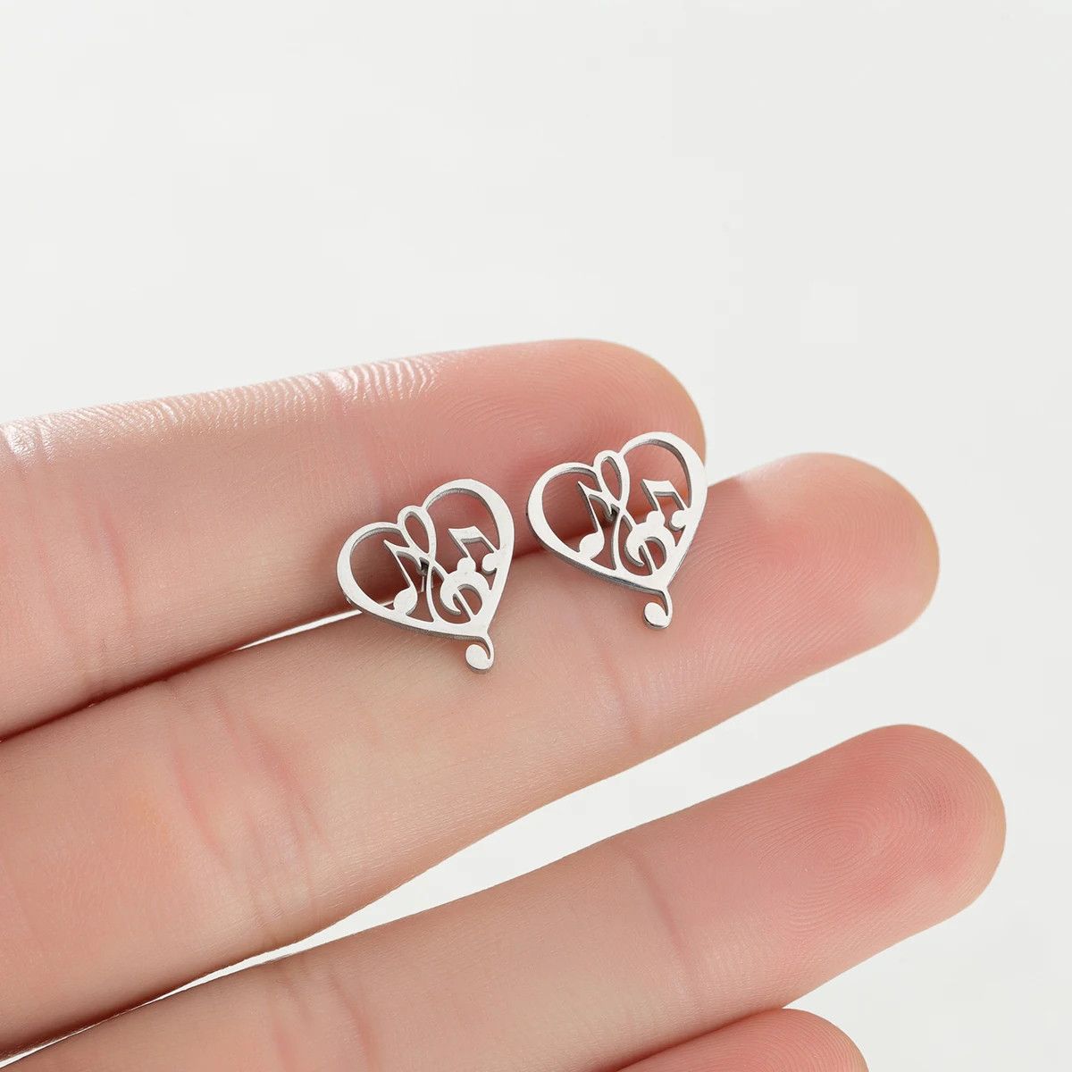 Jewelry Heart of Note Stud Earrings Charm Earring Gift Size ONE SIZE - 1 Thumbnail