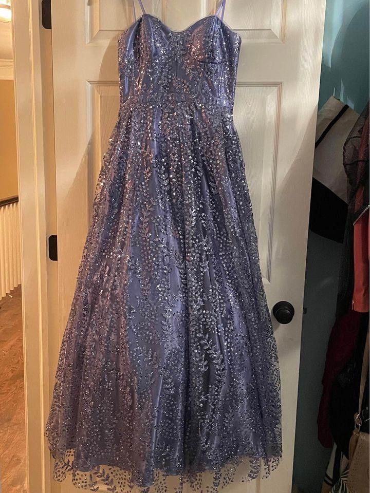 Designer Blondie Nites Formal Gown Size M / US 6-8 / IT 42-44 - 1 Thumbnail