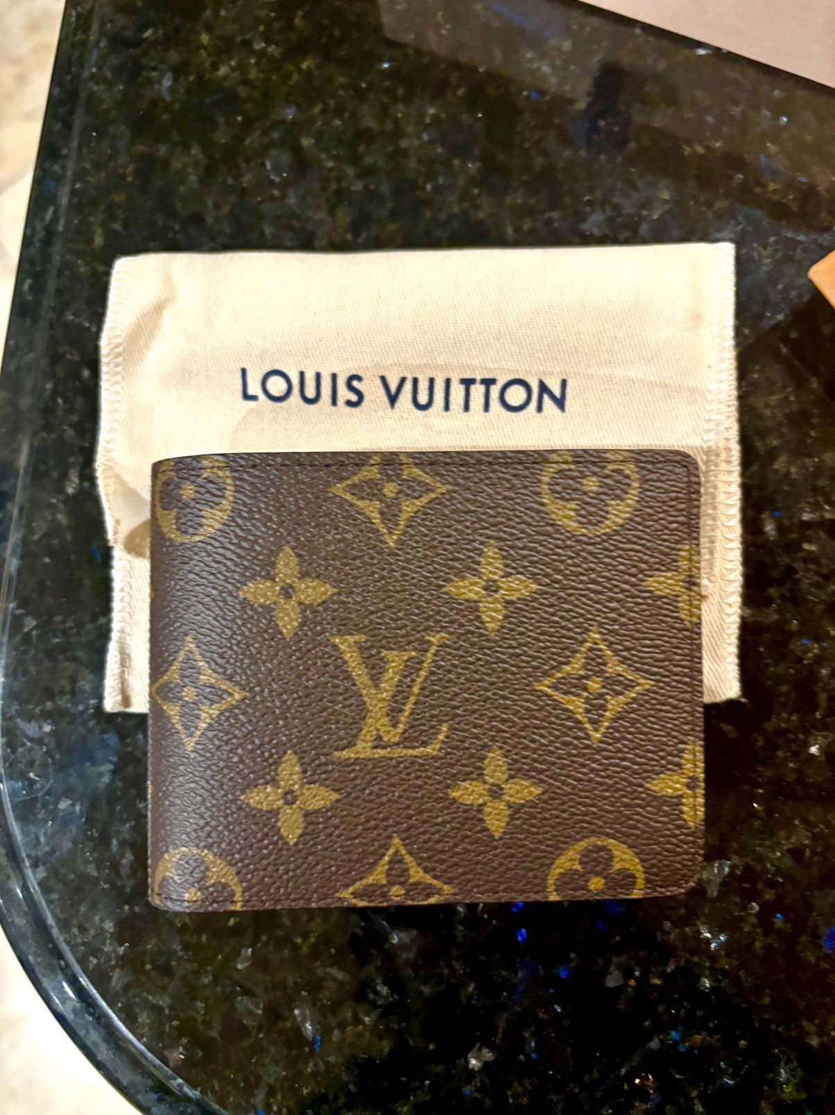 Louis Vuitton Louis Vuitton Double Wallet Size ONE SIZE - 1 Thumbnail