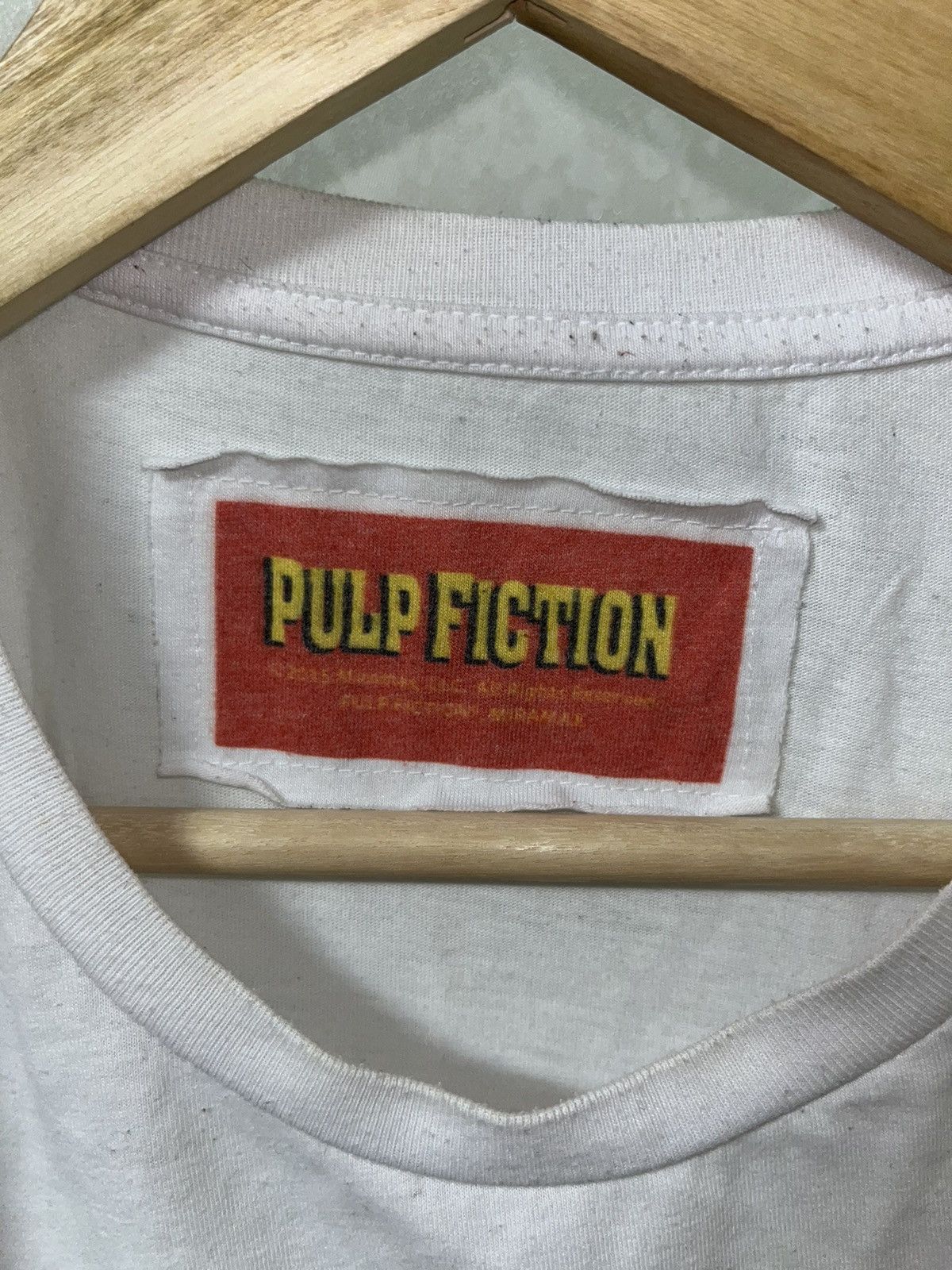 Vintage Pulp Fiction Vintage 2015 Movie T Shirt Size US XL / EU 56 / 4 - 4 Thumbnail