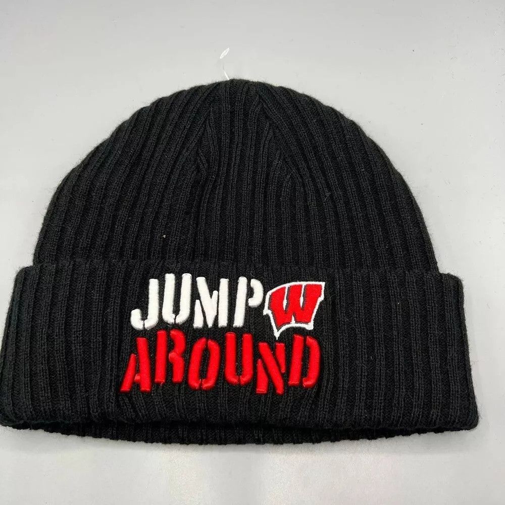 Other Wisconsin Badgers Hat Men Fanatics Cuffed Beanie Cap New Size ONE SIZE - 1 Thumbnail