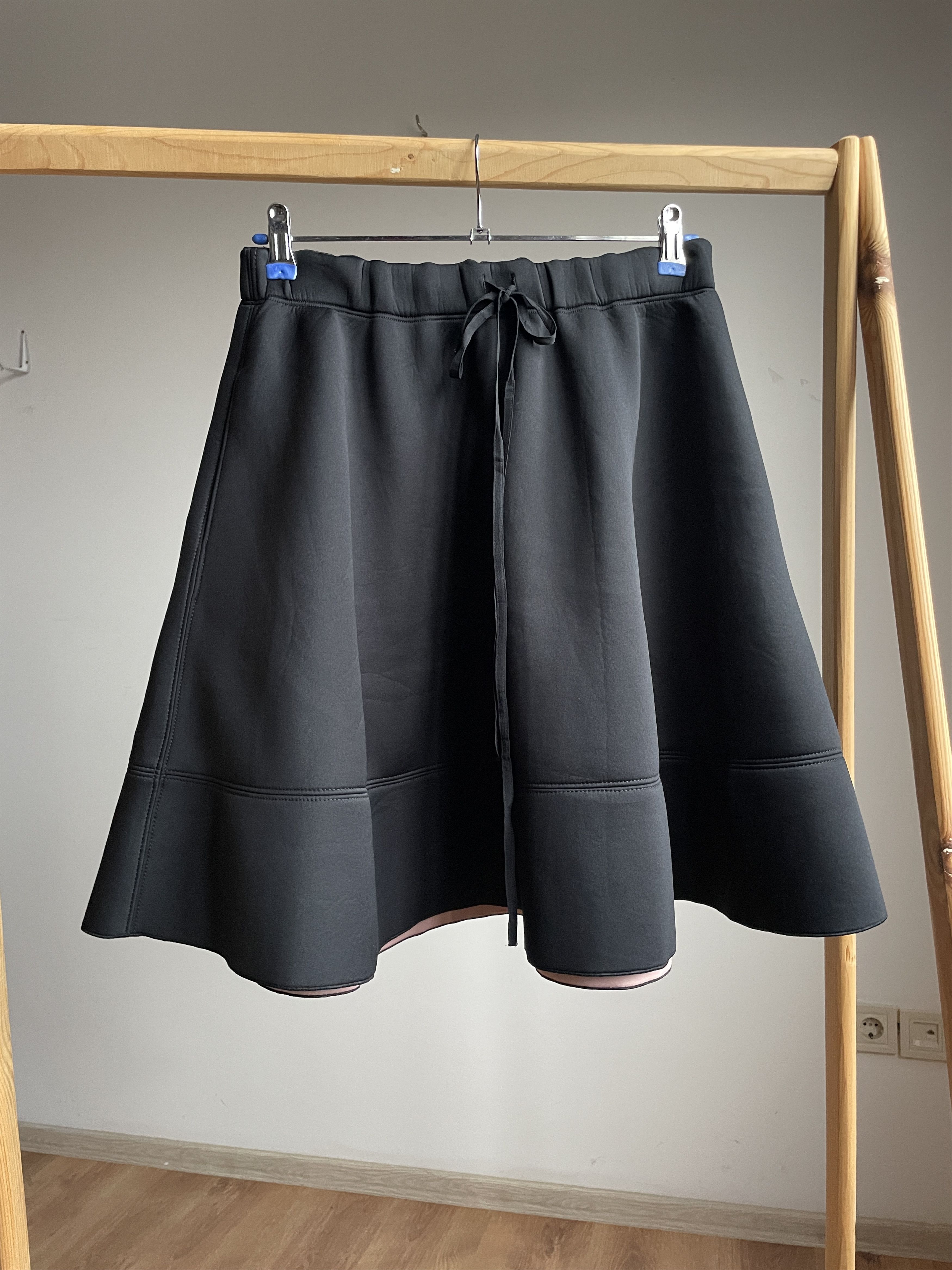 No. 21 No 21 Numero Ventuno Neoprene Flared Midi Skirt Size 32" / US 10 / IT 46 - 1 Thumbnail
