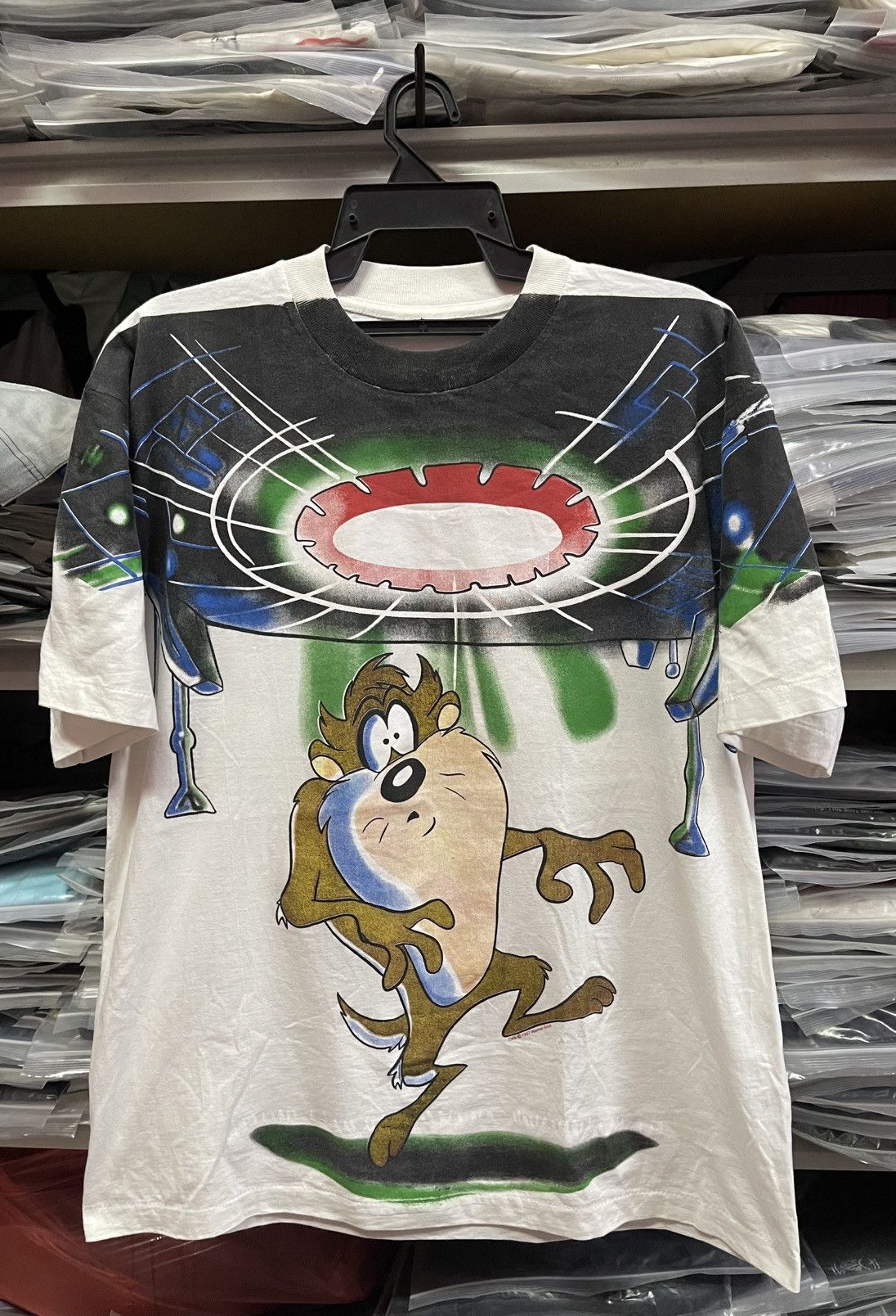 Vintage 90's Looney Tunes Taz Overprint Very Rare🔥🔥🔥