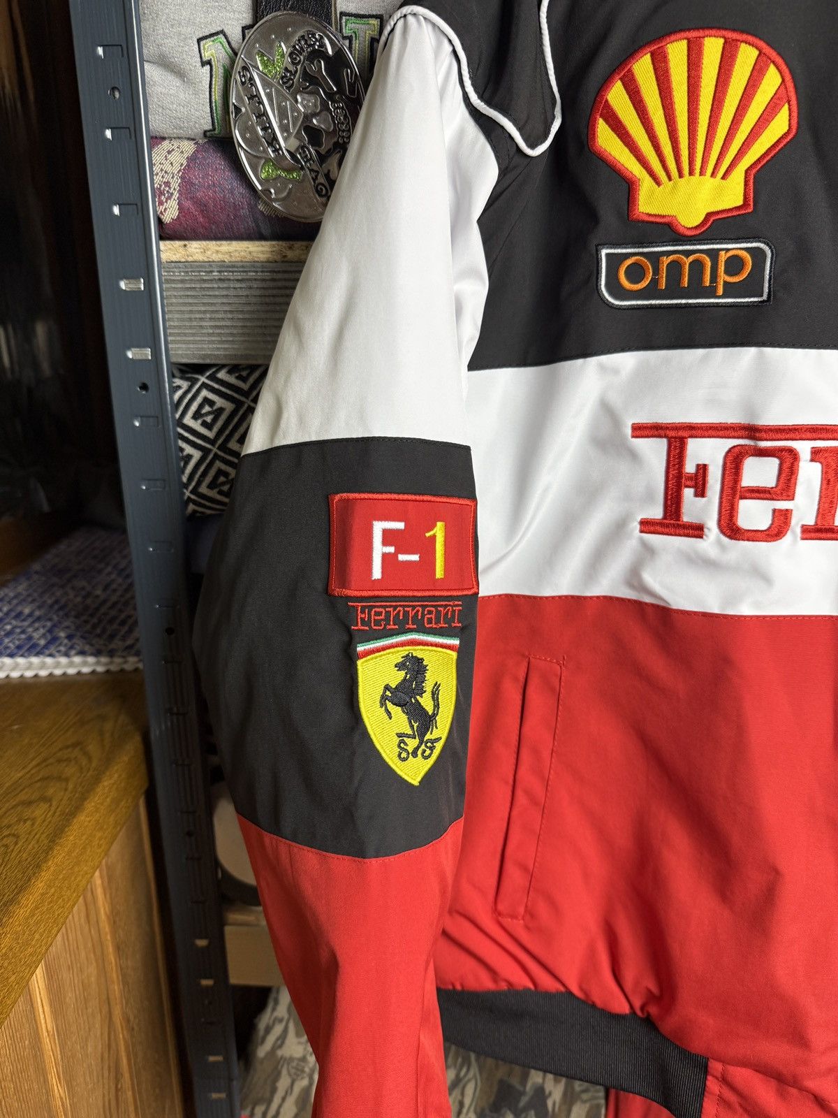 Ferrari Crazy FERRARI Marlboro racing jacket Size US L / EU 52-54 / 3 - 4 Thumbnail