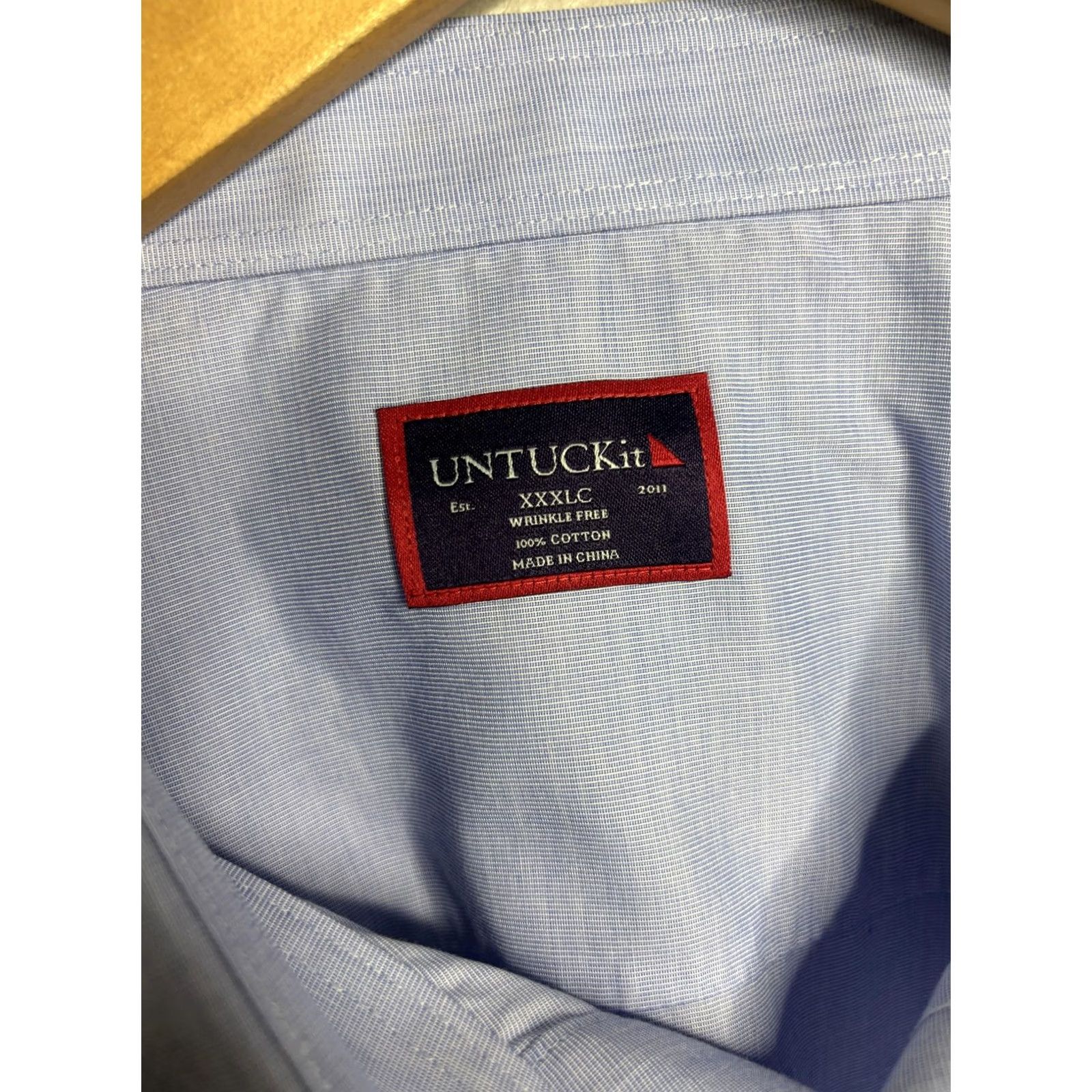 UNTUCKit UNTUCKit MLB ATL Braves Shirt Mens 3XL Blue Cotton Button Wrinkle Free Size US XXL / EU 58 / 5 - 4 Thumbnail
