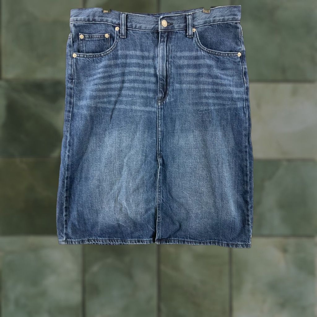 Gap Gap Jeans 1969 Skirt Womens 31 Denim Cotton Blue Knee Length 80s 90s Style Straight & Pencil Womens Size 24" / US 00 / IT 34 - 1 Thumbnail