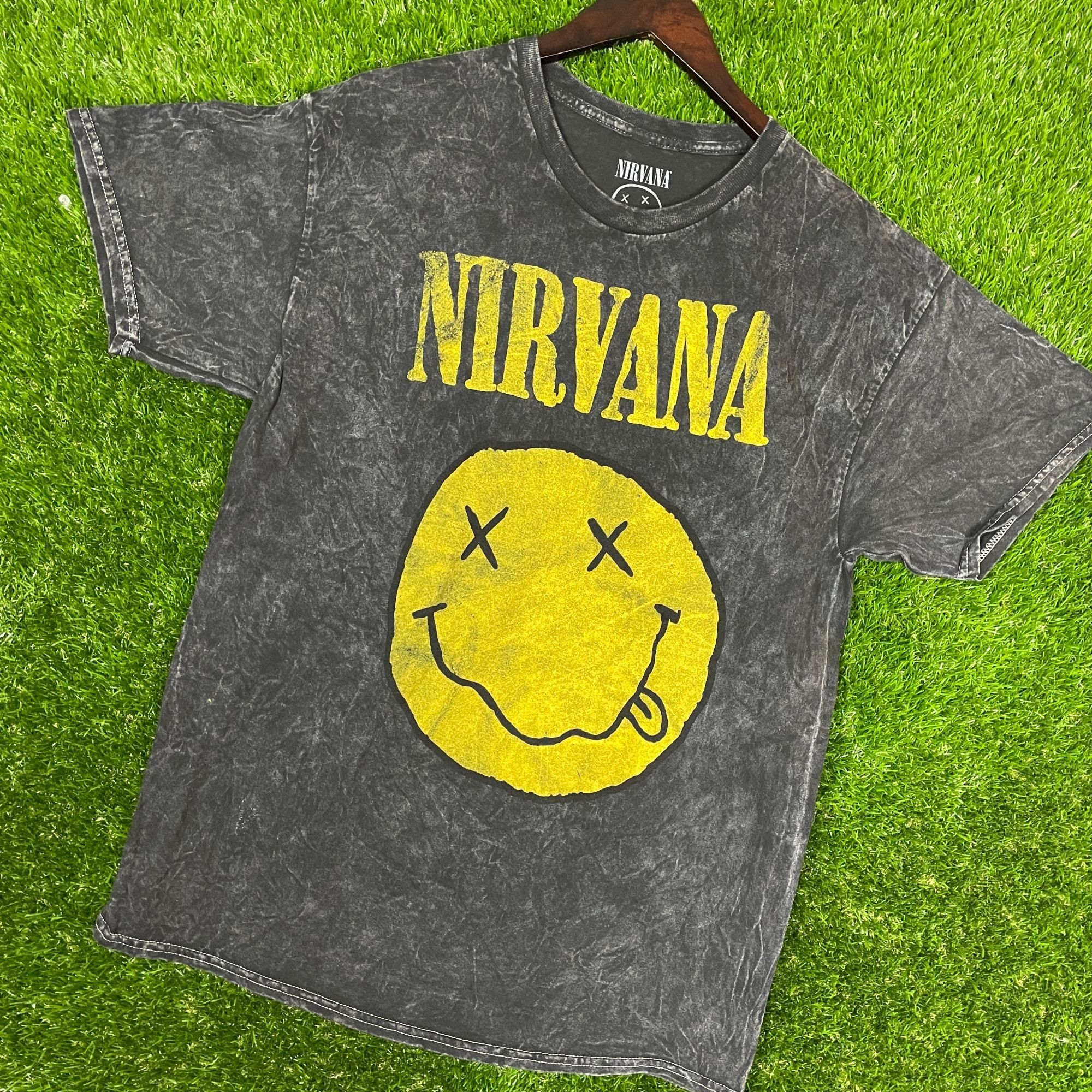 Nirvana Nirvana Vintage Style Rock T-shirt size Large Size US L / EU 52-54 / 3 - 4 Thumbnail