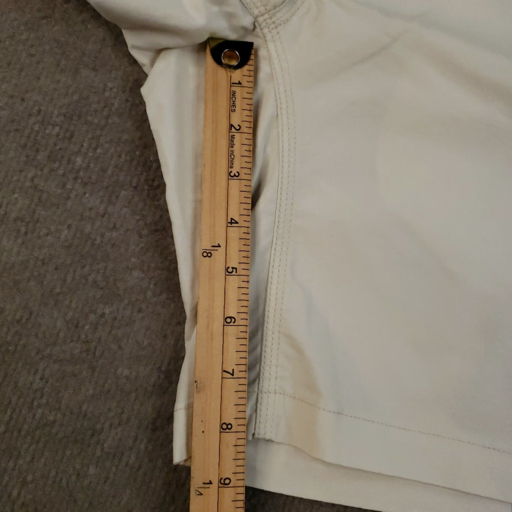 Mountain Khakis VINTAGE Mountain Khakis Shorts Mens Size 30 Beige Stretch Poplin Slim Fit Lightweight Size US 30 / EU 46 - 2 Thumbnail