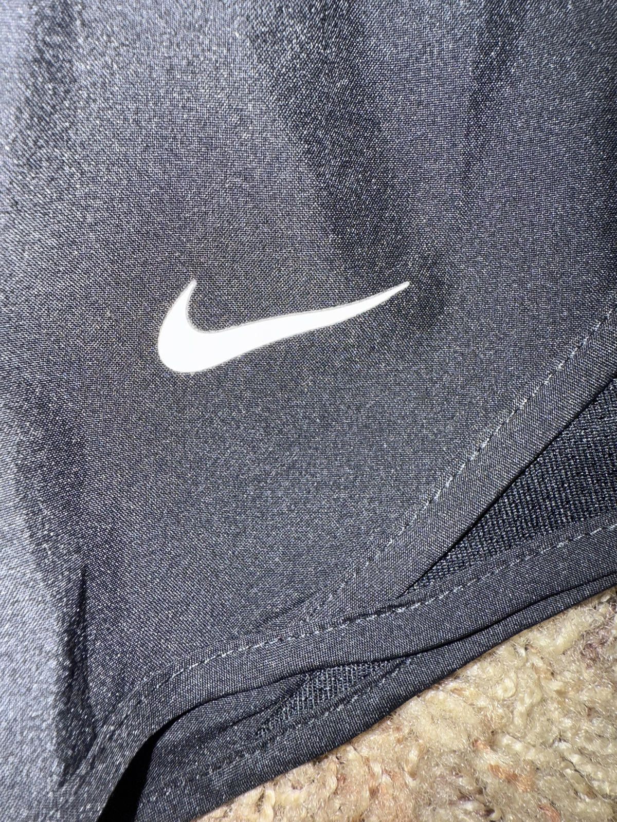 Nike Nike Big Kid’s (Girl’s) Tempo Dri-FIT Running Shorts Size 24" / US 00 / IT 34 - 4 Thumbnail