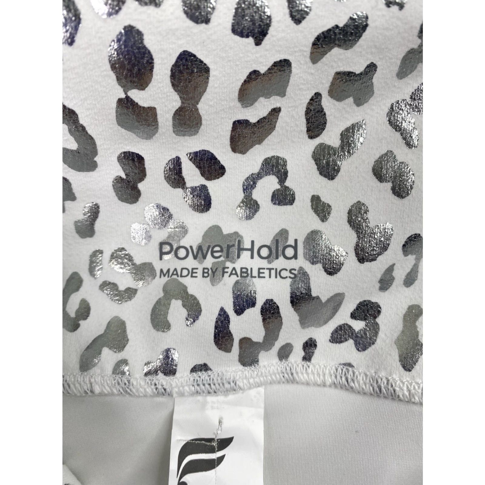 Fabletics Fabletics Leggings Cropped 3X White Silver Animal Print Metallic PowerHold Skiny Activewear Womens Shiny Size 40" / US 18 - 4 Thumbnail