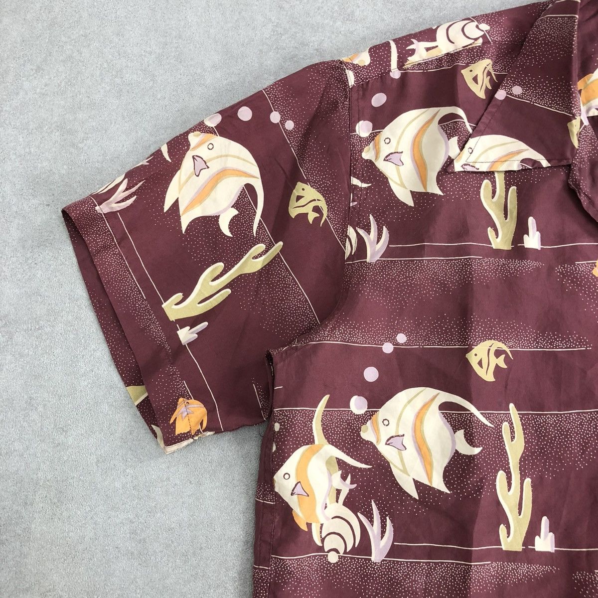 Sun Surf Special Edition Sun Surf Aloha Fish Pure Silk Hawaiian Shirt Size US M / EU 48-50 / 2 - 6 Thumbnail