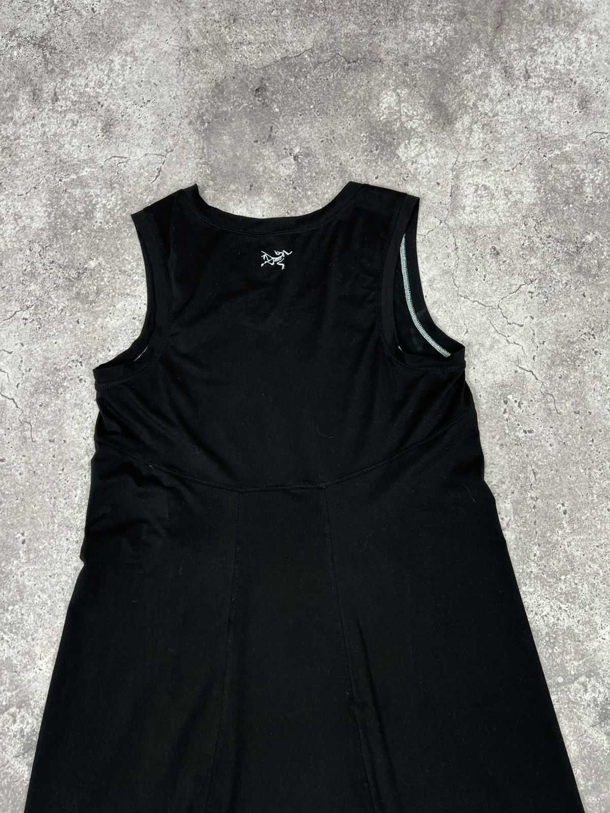 Arc'teryx Arc'teryx Women's Sleeveless Dress Size M / US 6-8 / IT 42-44 - 2 Thumbnail
