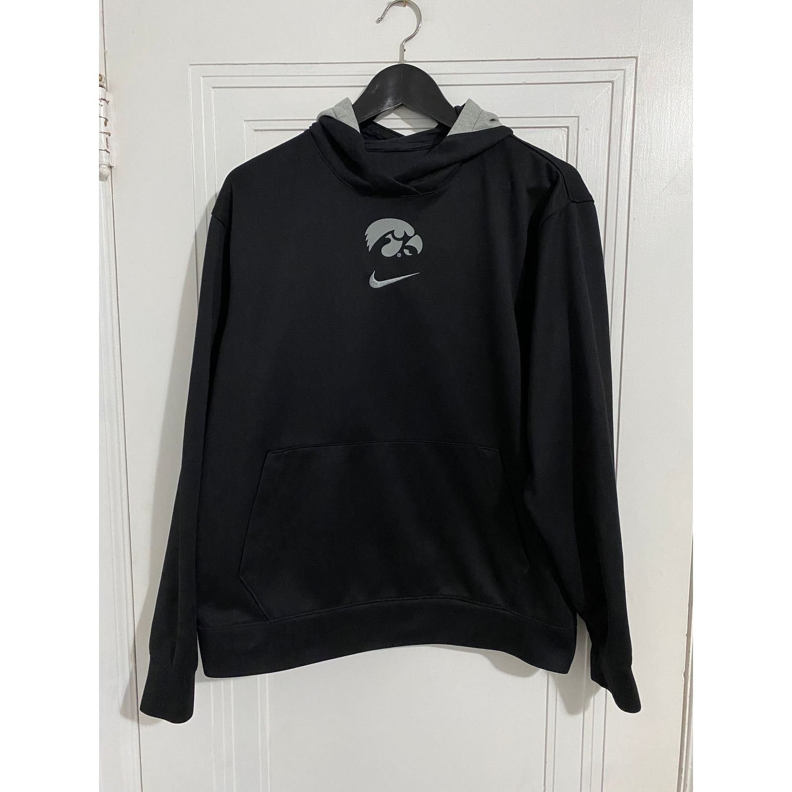 Nike University of Iowa Hawkeyes Nike Hoodie Women's Size Medium Size M / US 6-8 / IT 42-44 - 1 Thumbnail