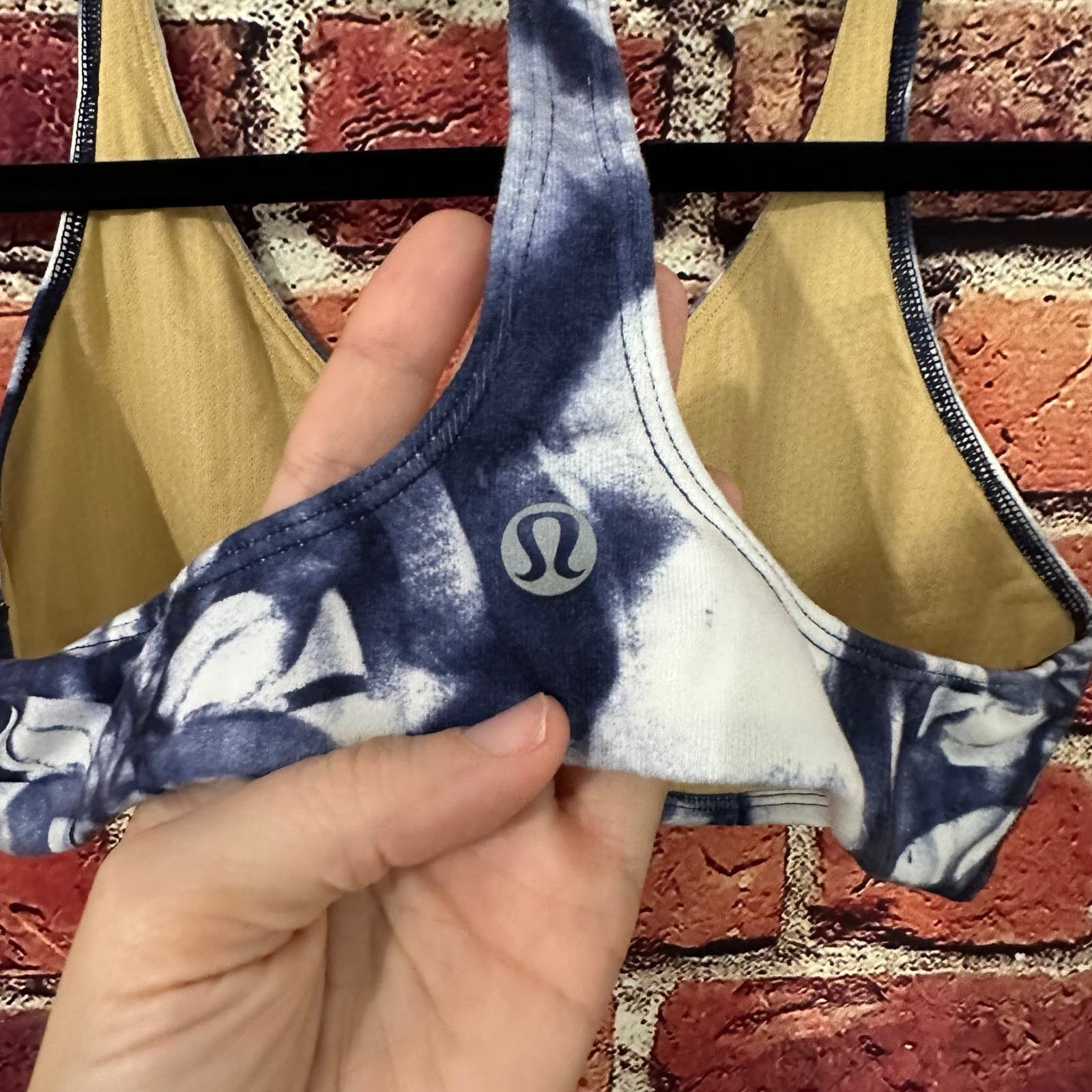 Lululemon lululemon sports bra size 8 Size M / US 6-8 / IT 42-44 - 4 Thumbnail