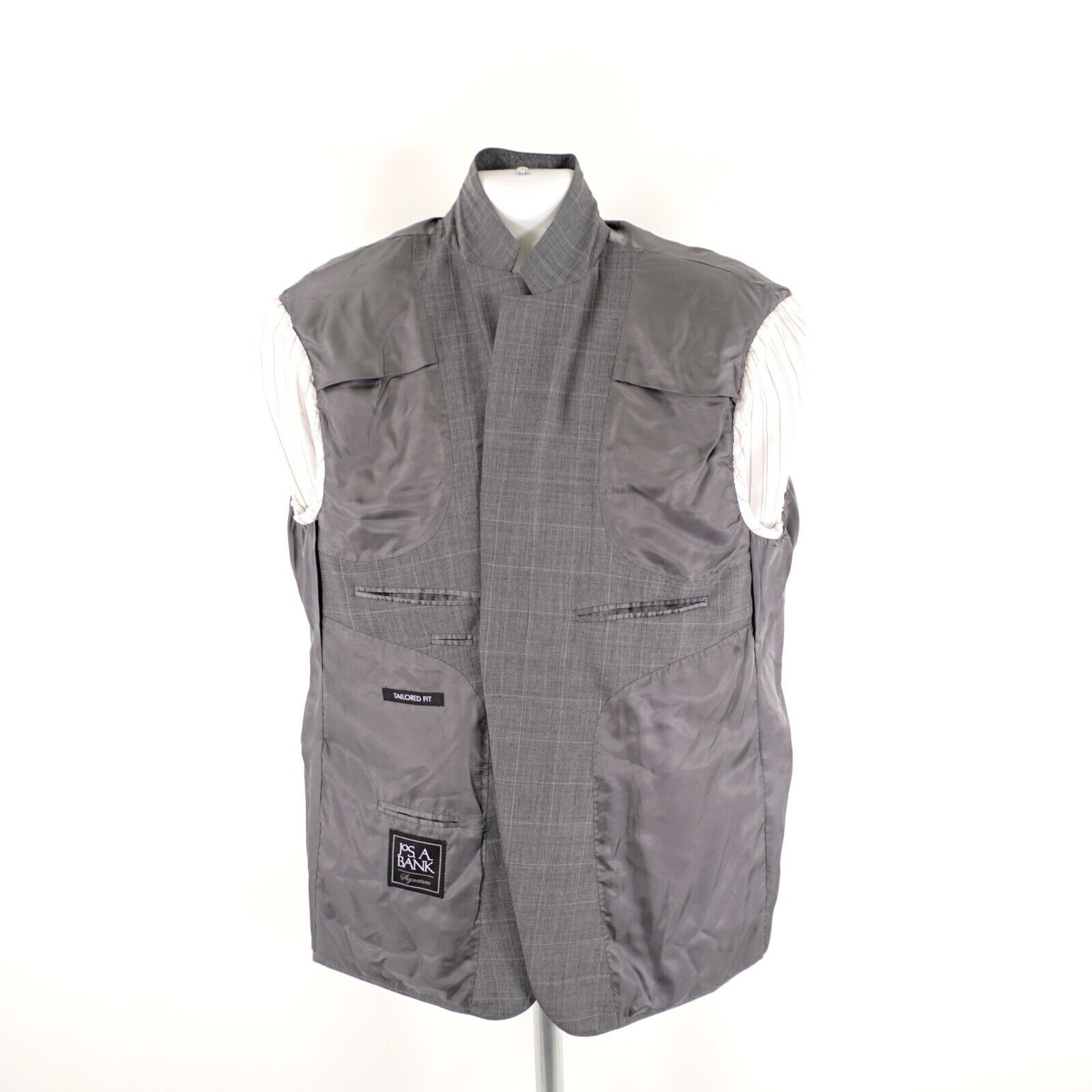 Jos. A. Bank Jos A Bank Signature Tailored Fit Wool 2 Button 2 Piece Suit Size 44R - 14 Thumbnail