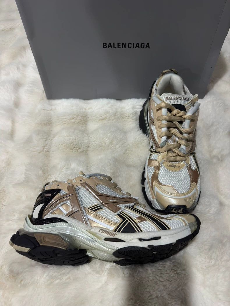 Balenciaga Balenciaga Runner Men's Sneakers - dmc Size US 8.5 / EU 41-42 - 1 Thumbnail