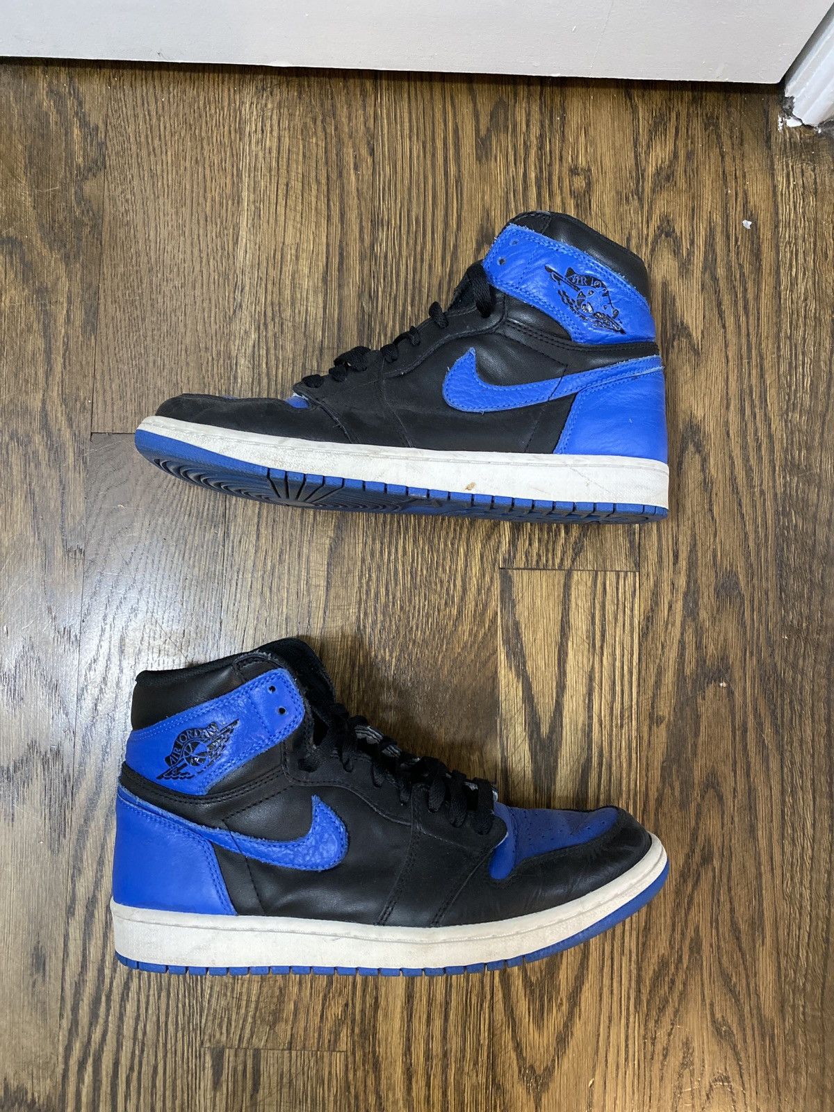 Jordan Brand Air Jordan 1 Royal 2017 Size US 9.5 / EU 42-43 - 1 Thumbnail
