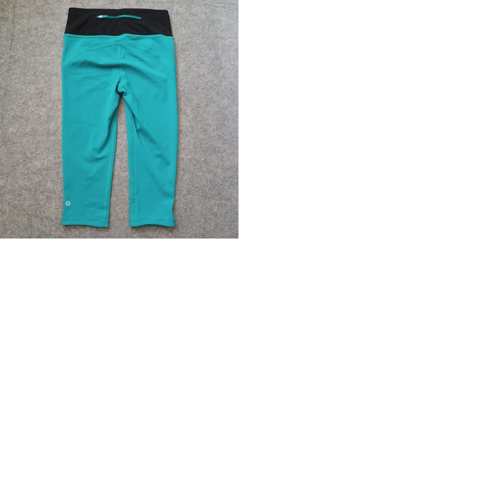 Lululemon Lululemon Leggings Cropped 4 Green Viridian Smooth Stride Athletic Womens Running Yoga Stretch Comfort Shaping Luxtreme Cross Training Easy Care Size 27" / US 4 / IT 40 - 9 Thumbnail