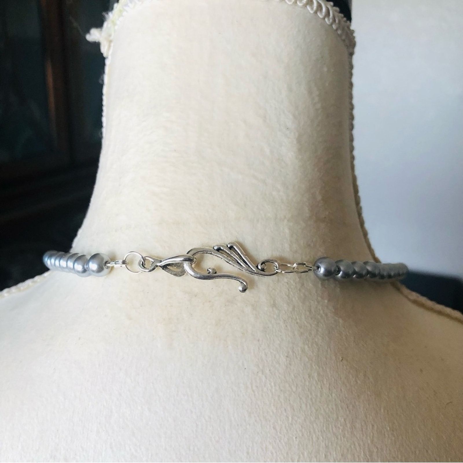 Handmade Handcrafted repurpose smoky stone floral Pearl necklace Size ONE SIZE - 8 Thumbnail