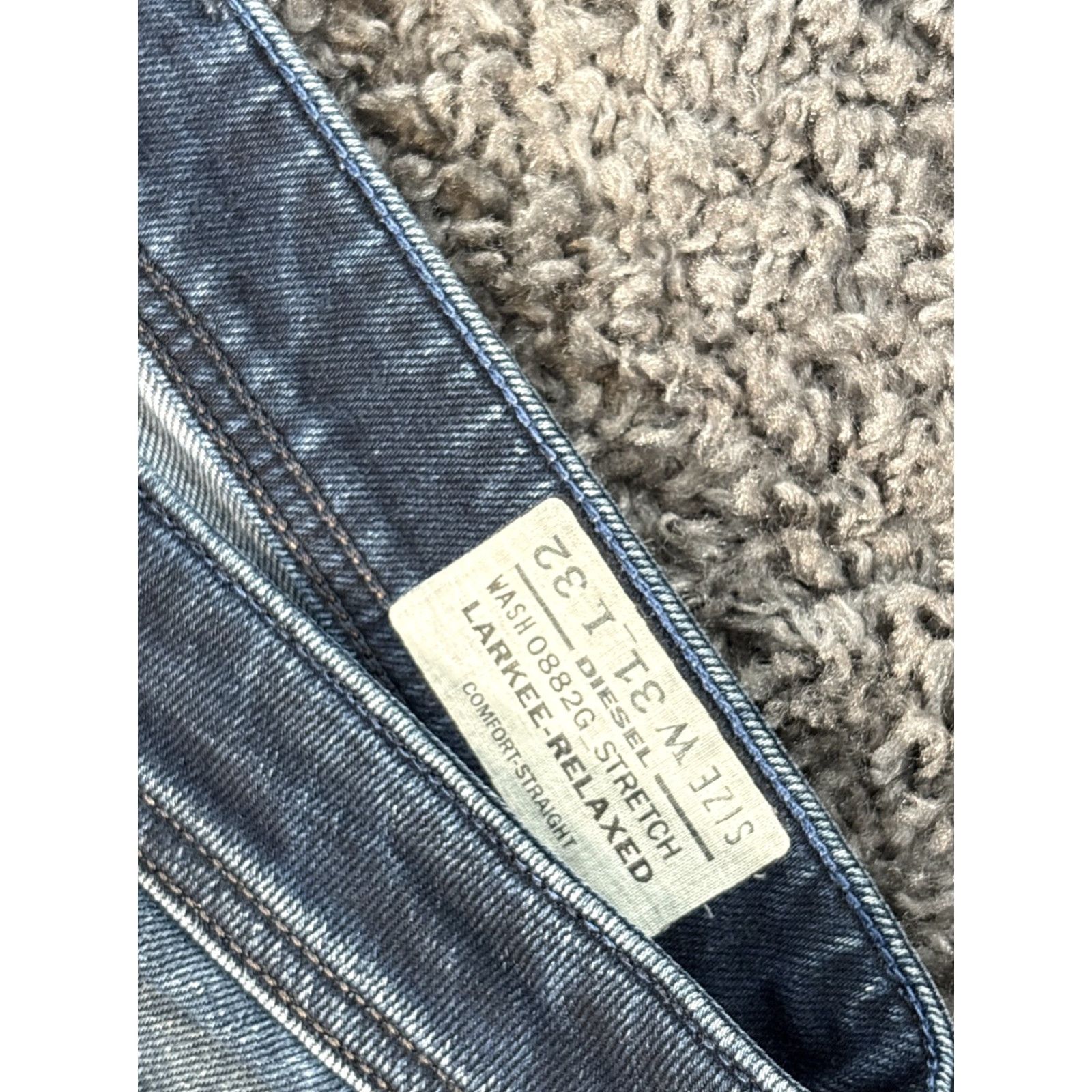 Diesel Diesel Jeans Mens Size 31x28 Larkee Relaxed Fit Straight Leg Button Fly Jeans Regular Men Blue denim 28 inseam Size US 31 - 5 Thumbnail