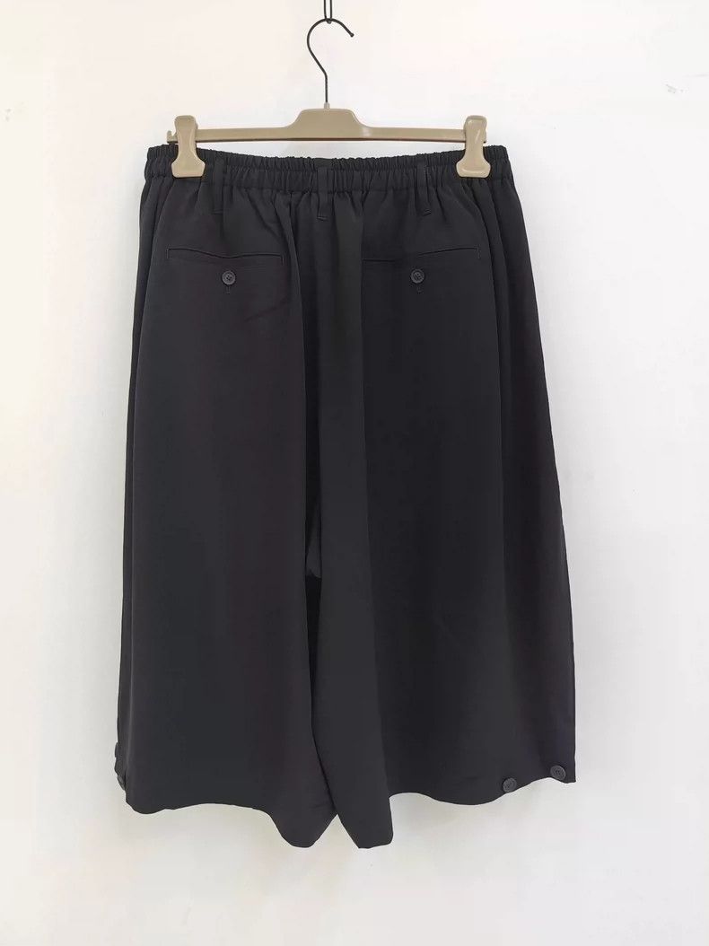 Yohji Yamamoto Yohji Yamamoto size 3 shorts Size US 30 / EU 46 - 2 Thumbnail