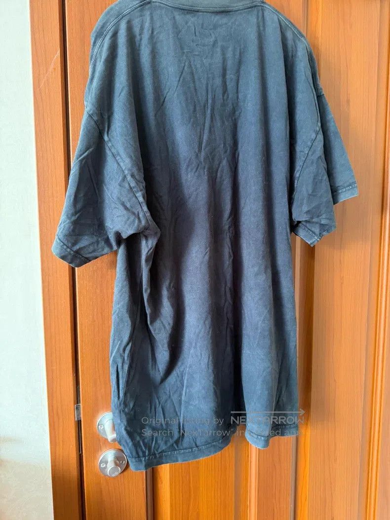 Balenciaga Balenciaga Dotted frame washed grey short-sleeve Size US M / EU 48-50 / 2 - 3 Thumbnail