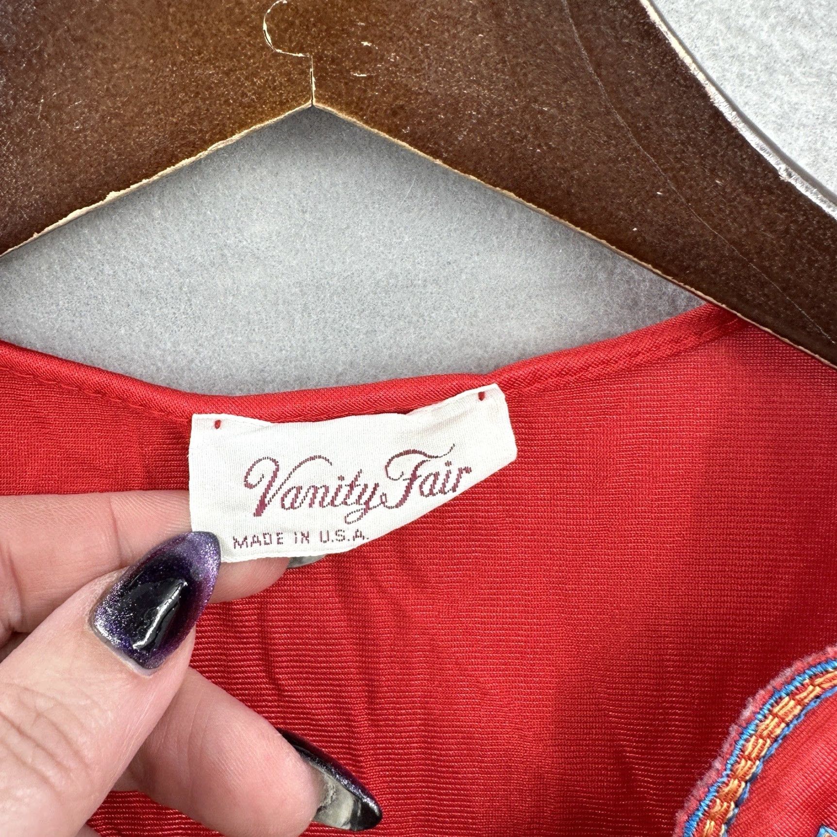 Vintage VINTAGE Vanity Fair Nightgown Womens Medium Slip Nylon Red Embroider Sissy READ Size ONE SIZE - 6 Thumbnail