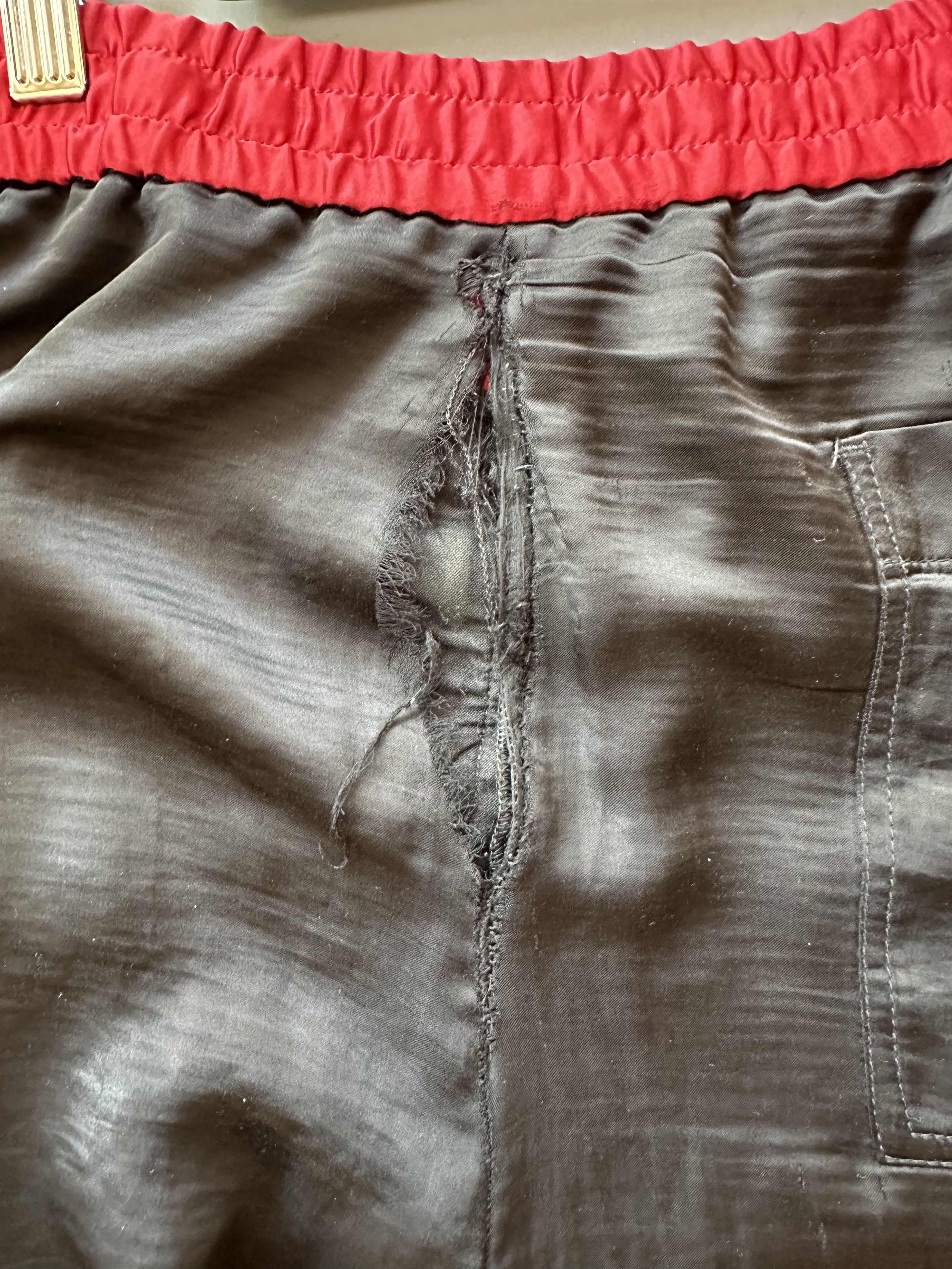 Gucci Gucci Satin Shorts - Damaged / Up-cycle Project Size US 32 / EU 48 - 6 Thumbnail