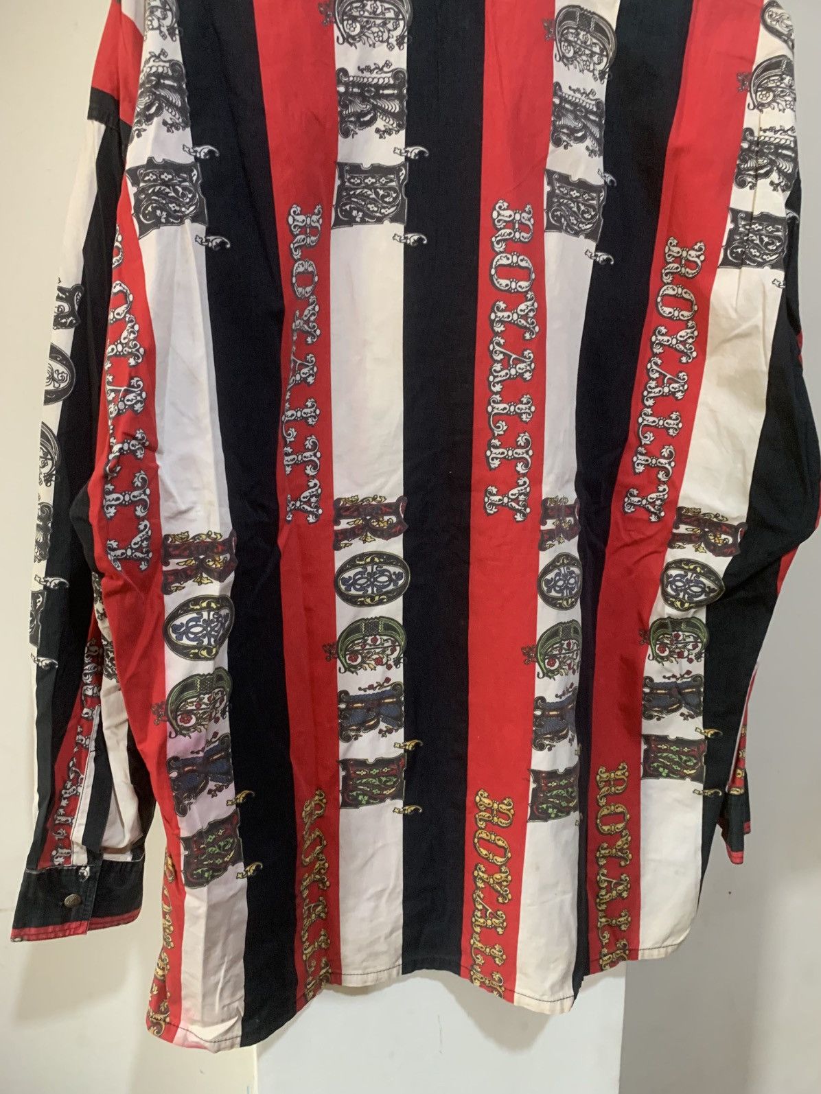 Versace VINTAGE GIANNI VERSACE AOP SHIRT Size US M / EU 48-50 / 2 - 15 Thumbnail