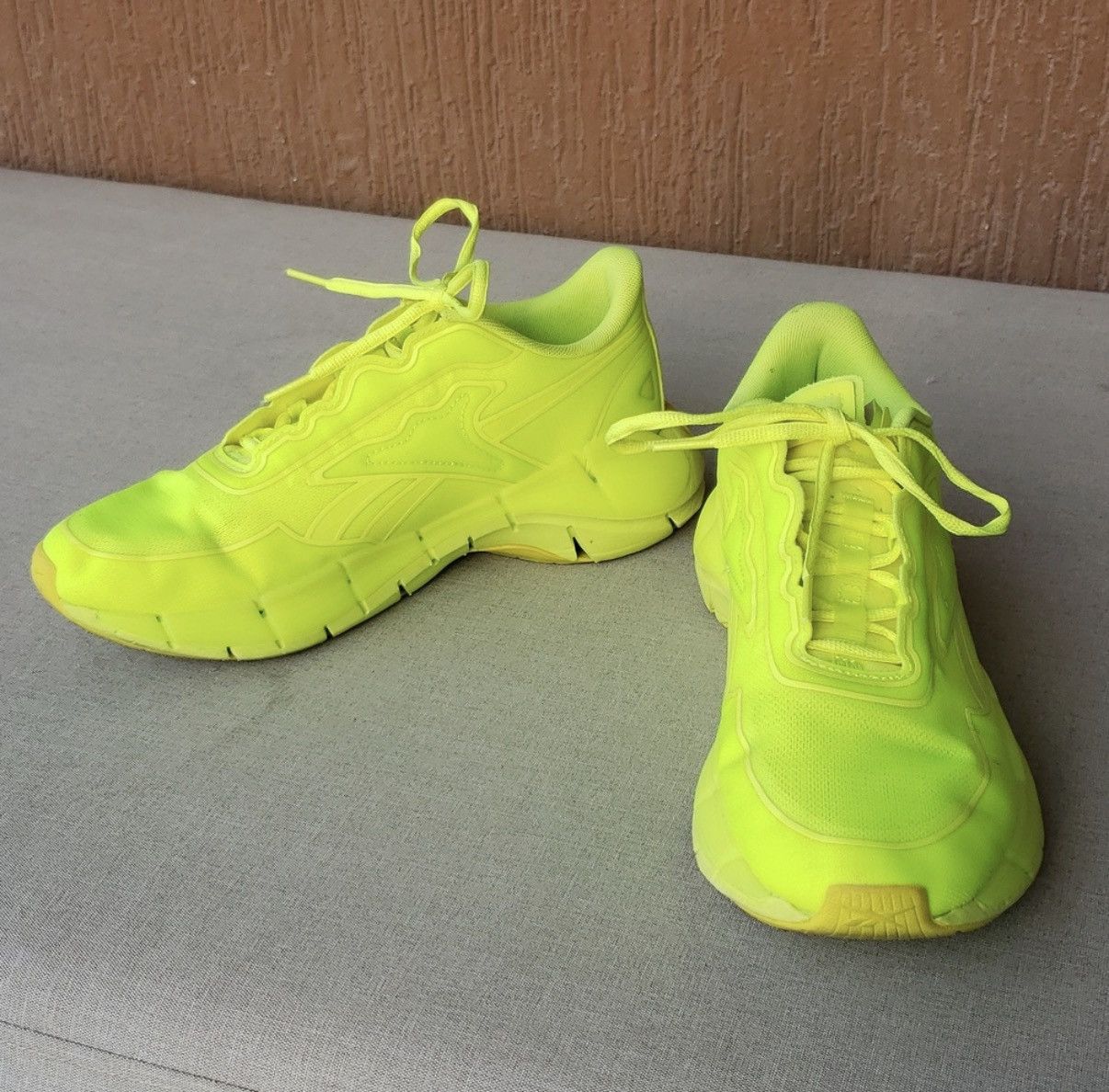Reebok Reebok X Victoria Beckham Tennis Shoes, Men’s Size 7 Size US 7 / IT 37 - 3 Thumbnail