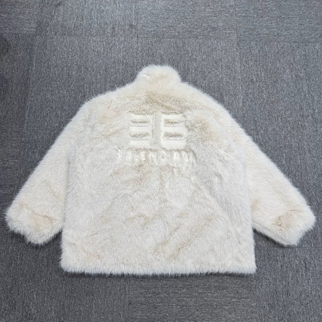 Balenciaga Balenciaga Runway Fur Coat Size US XS / EU 42 / 0 - 1 Thumbnail