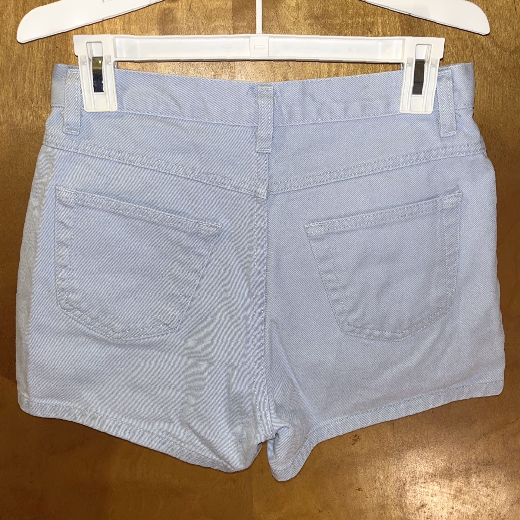 Vintage NEWPORT NEWS Women's Denim Jean Shorts 5-Pocket Light Blue Size 6 Casual Bohemian Summer Size 28" / US 6 / IT 42 - 4 Thumbnail