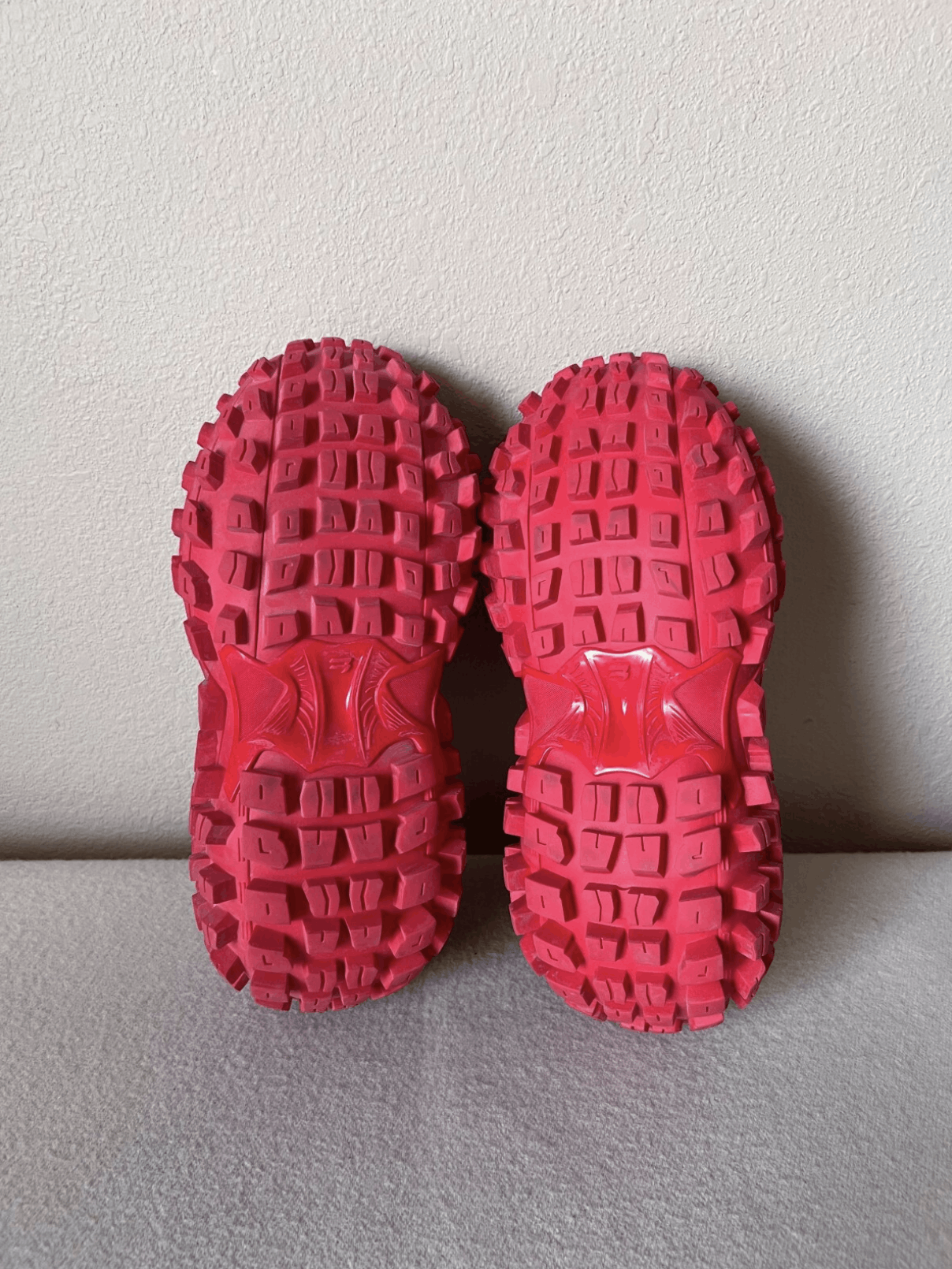 Balenciaga Balenciaga Defender Sneakers in Red Size US 8 / EU 41 - 5 Thumbnail