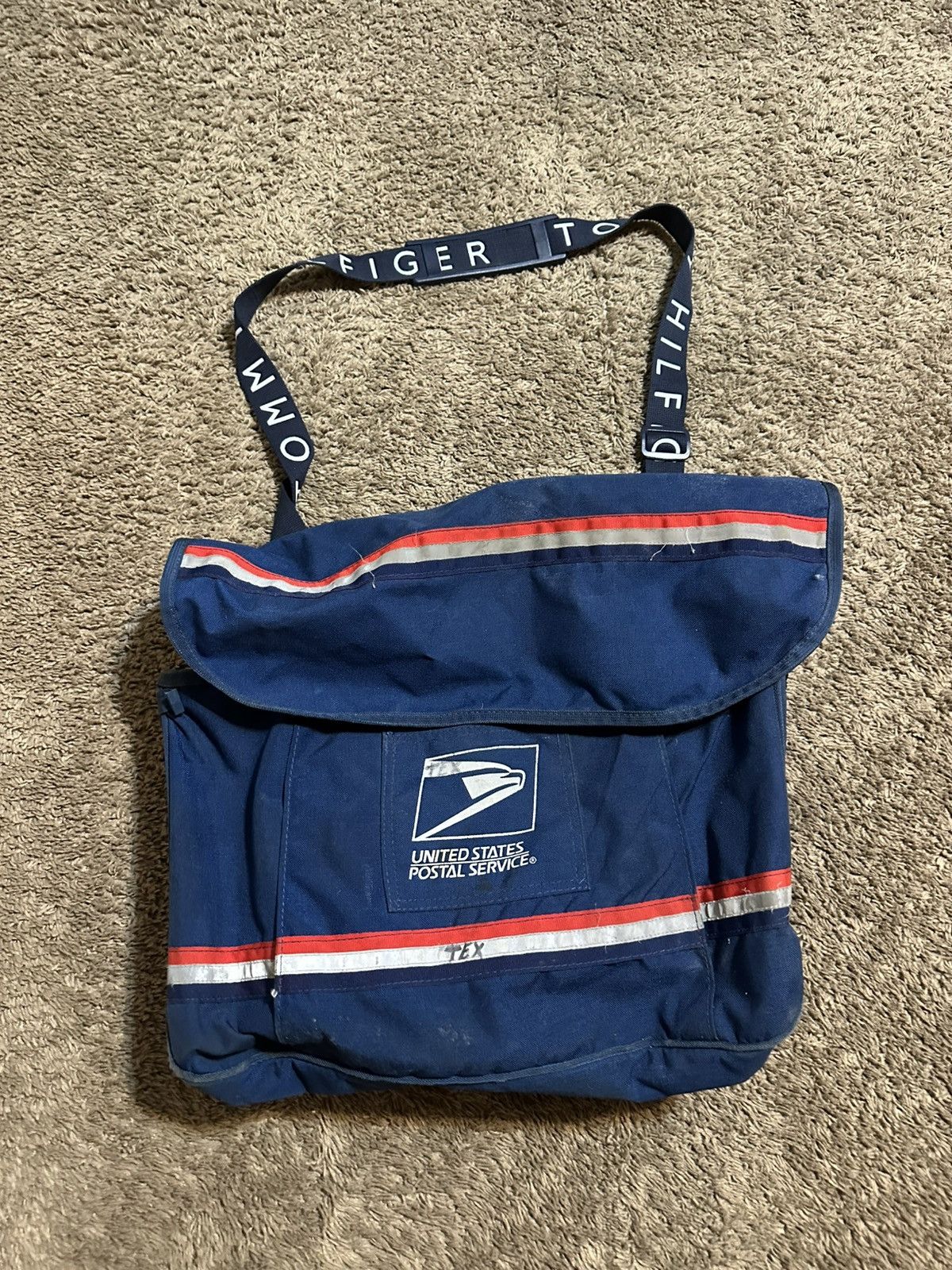 Tommy Hilfiger Vintage USPS Mailman “Tommy Hilfiger” bag 90s Size ONE SIZE - 1 Thumbnail