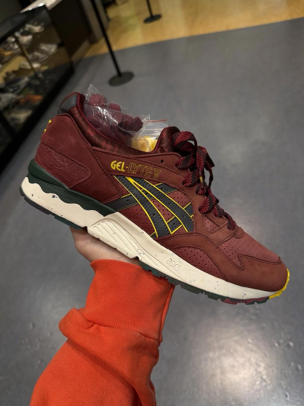 Asics 12 - ASICS GEL-Lyte V x The Good Will Out Koyo 2014 NEW RARE Size US 12 / EU 45 - 11 Thumbnail